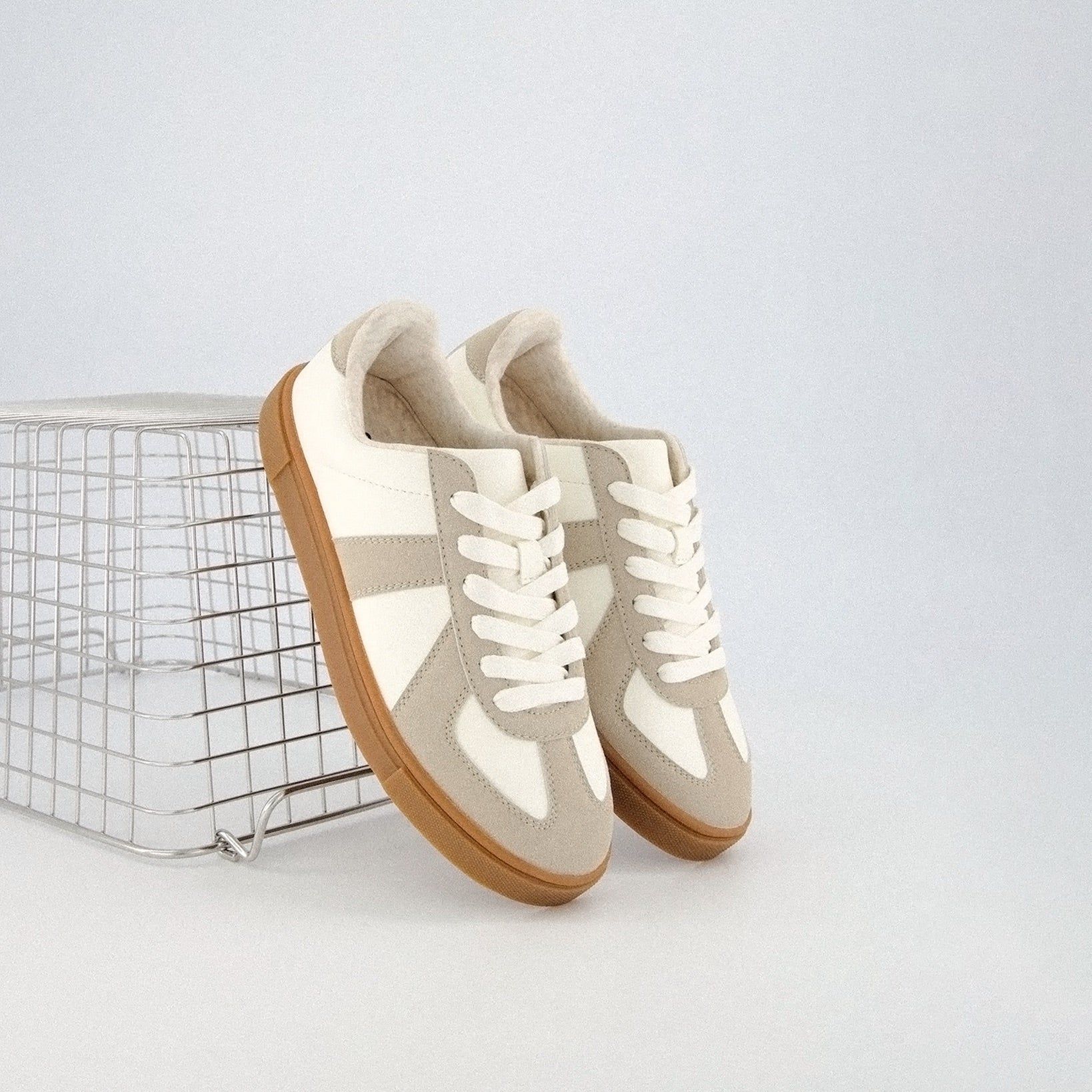 Bailey Lace Up Sneaker | Cushionaire