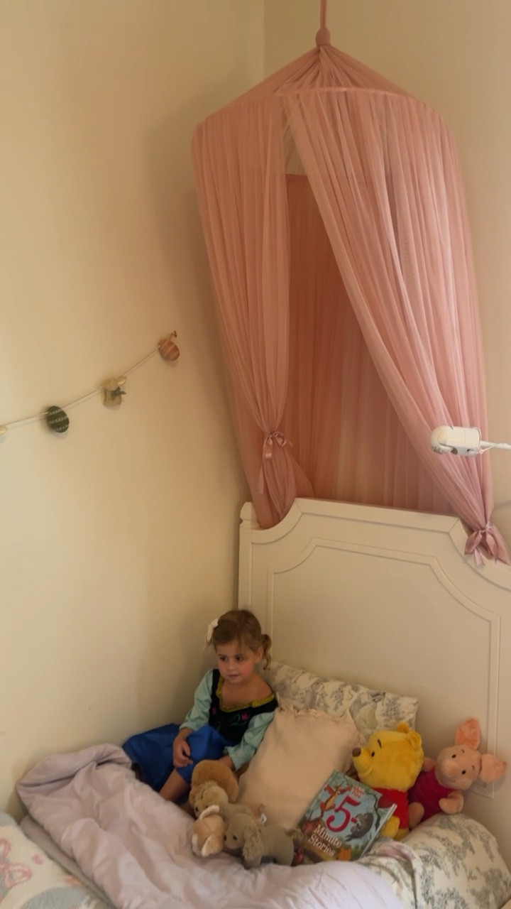 Princess bed 🥹🩷👑

#LTKmomlife #LTKKids #LTKHome