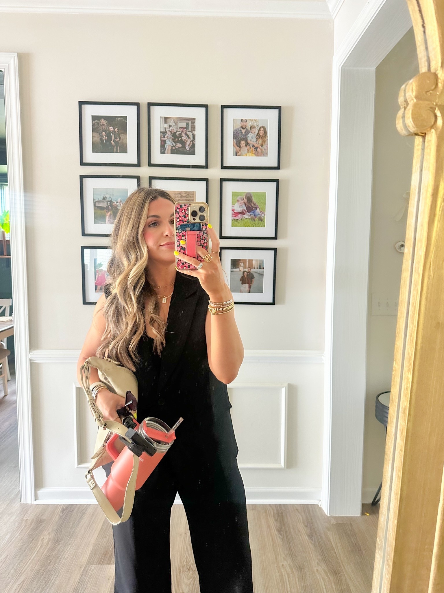 Love this vest set- the trousers are the perfect length for anyone 5’6 like me which is hard to find! I also have this set in pink. I’m a medium.