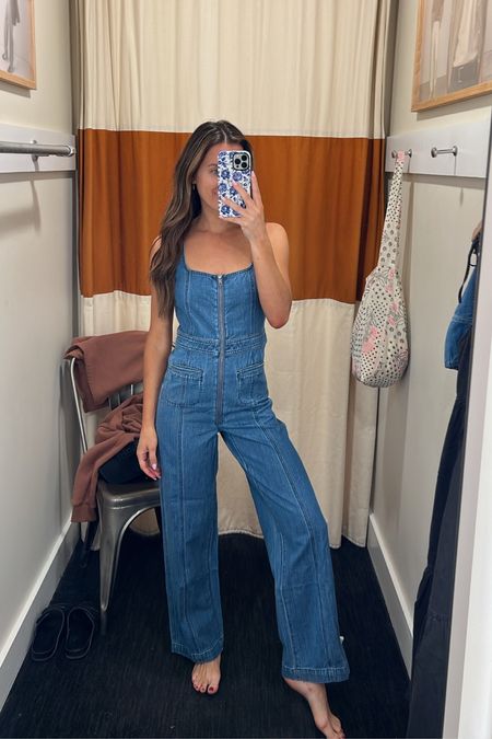 Madewell denim jumpsuit is $50 off. Cute for a country concert or Nashville! If in between sizes, size up 

#LTKsalealert