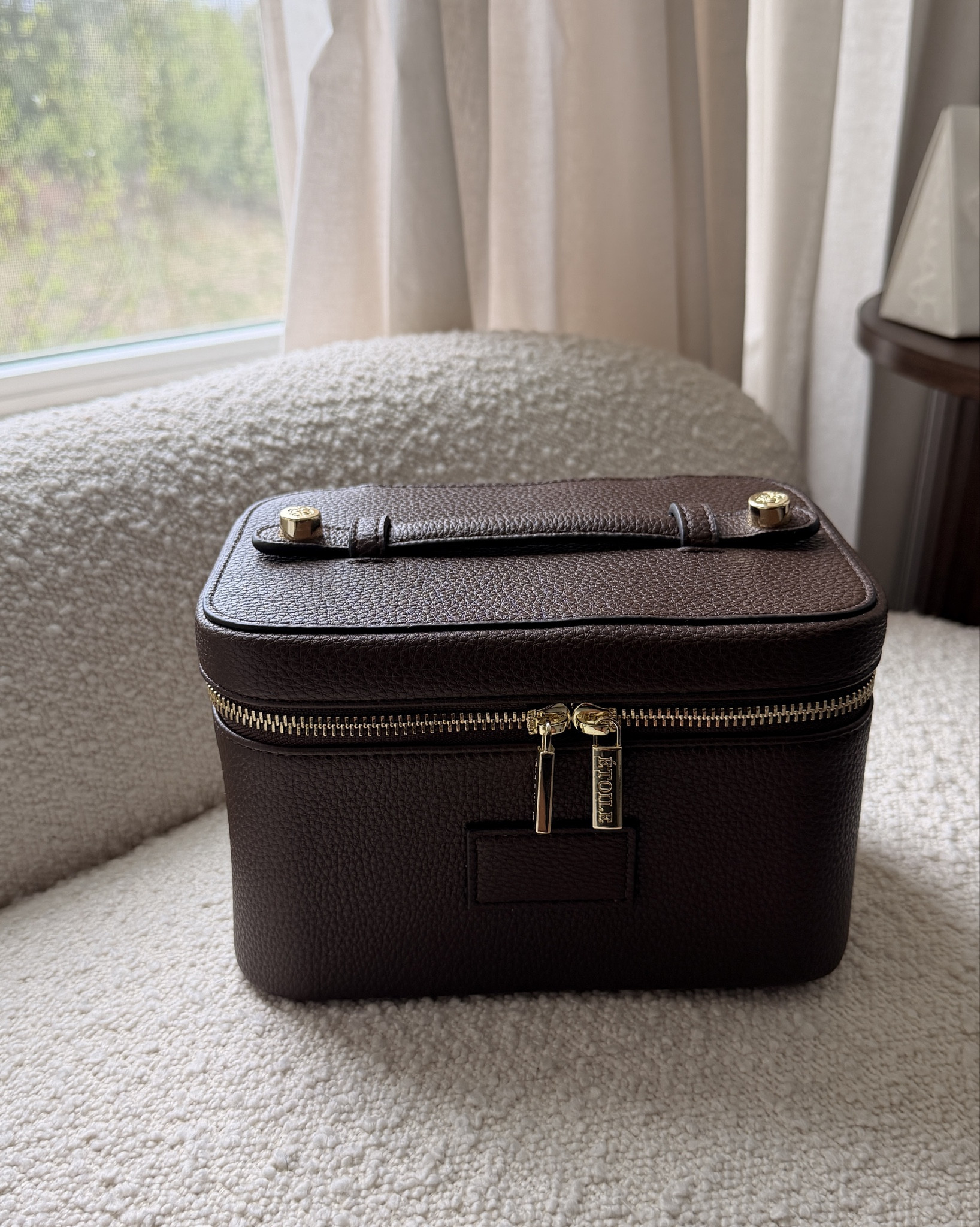 The absolute perfect vanity for vacation travels 

#LTKdayinmylife #LTKBeauty #LTKTravel