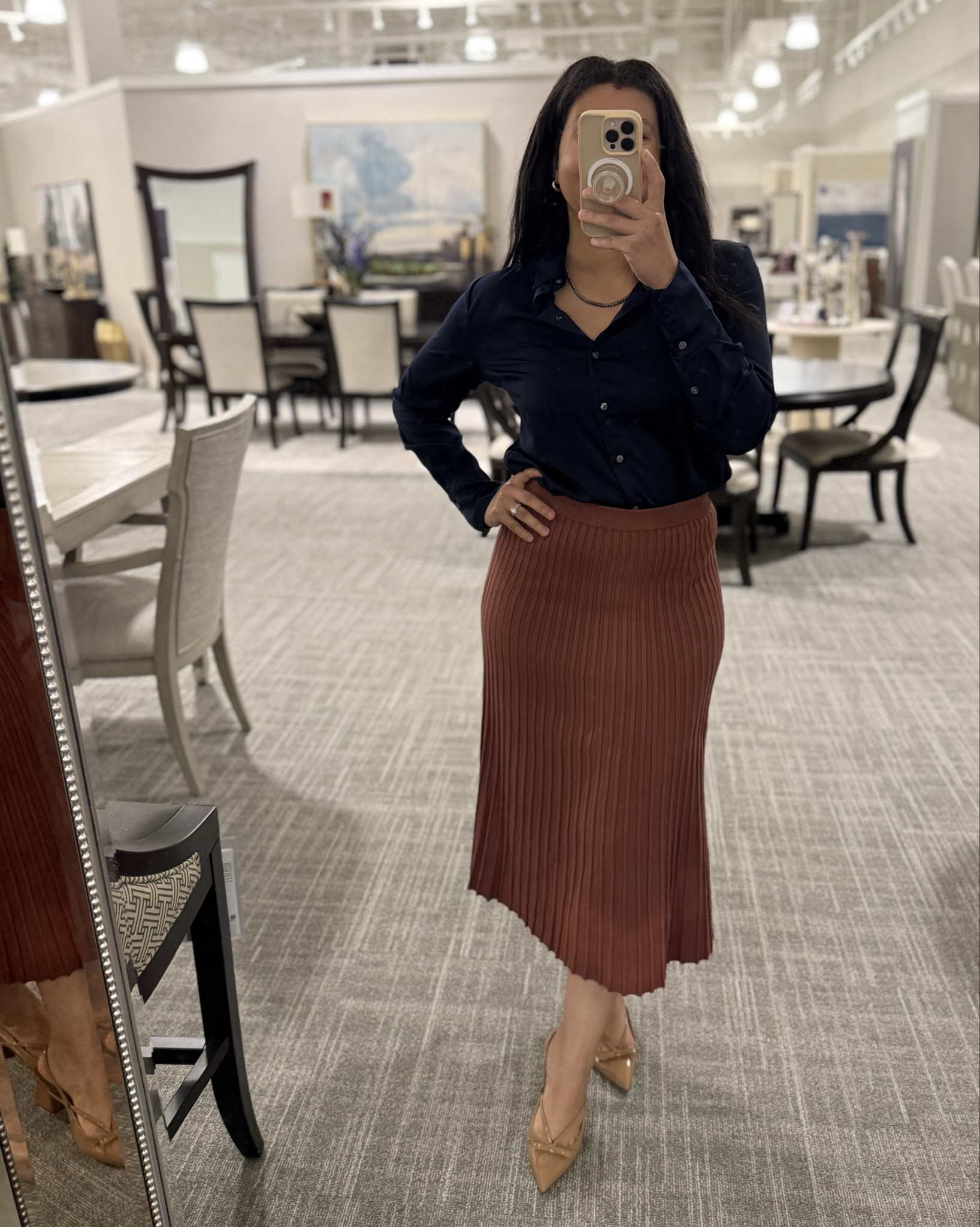 The autumn workwear looks have arrived. This is my favorite skirt of the season. An old but goodie  

#LTKFindsUnder50 #LTKWorkwear #LTKStyleTip