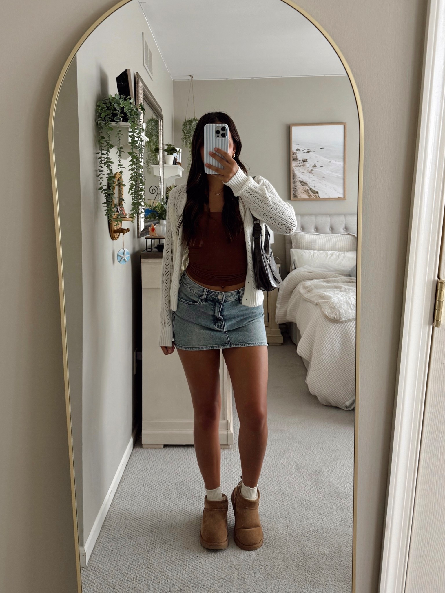 tank top linked in my tiktok showcase! @tayyoungson