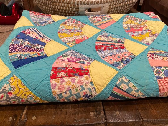 Vintage quilt, pieced, hand quilted, 1930s, fan pattern, vibrant colors, full size, 66”x86” | Etsy (US)