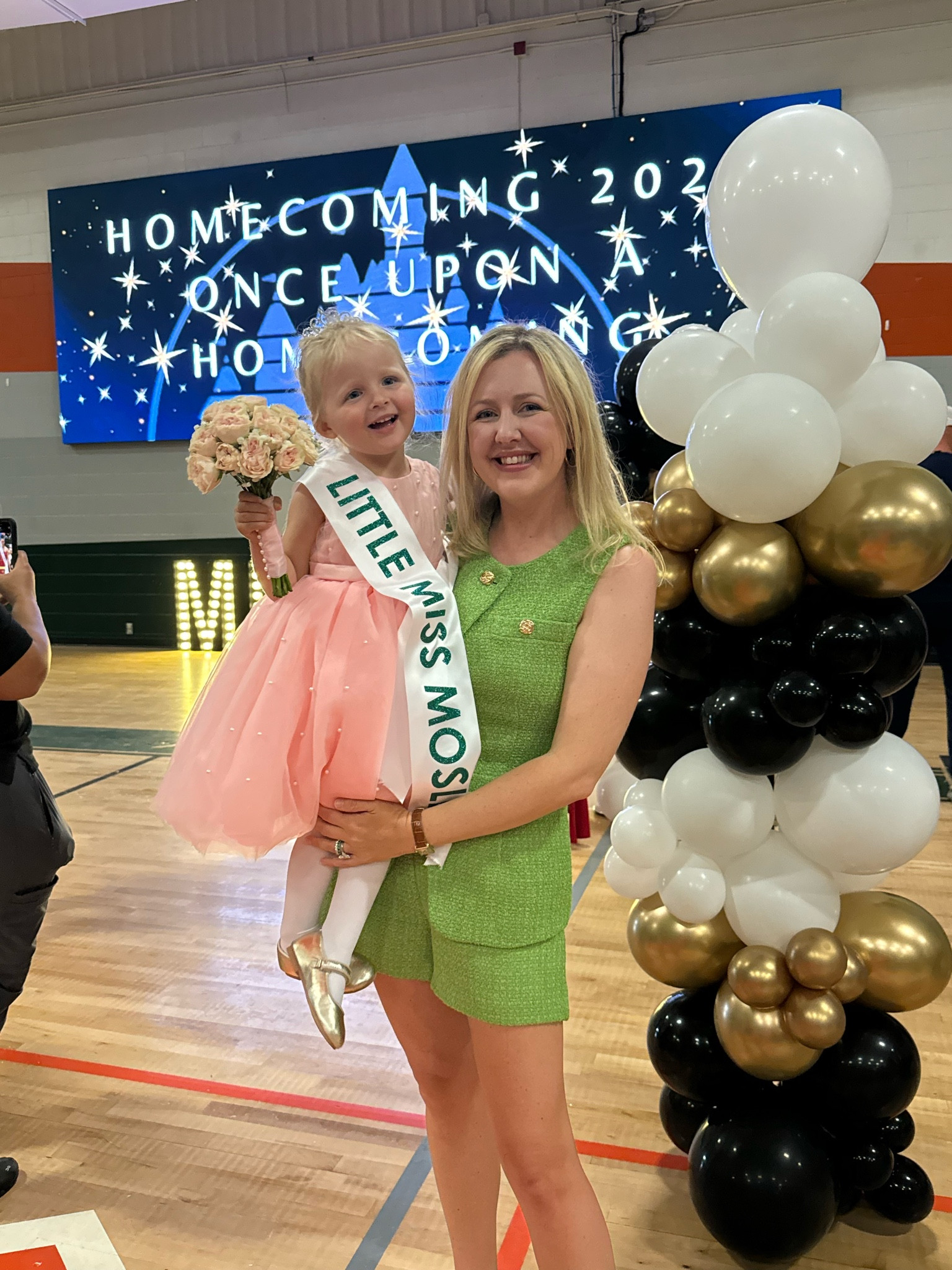 Perfect green matching set 

#LTKWorkwear #LTKSeasonal #LTKStyleTip