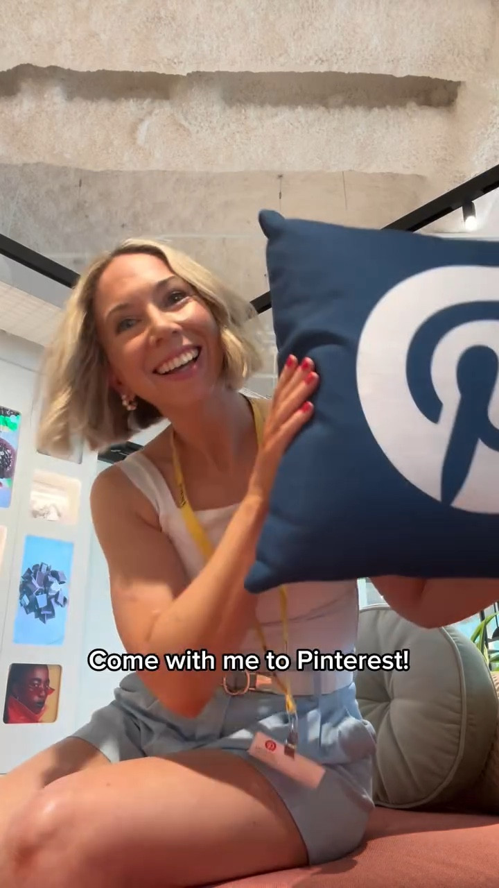 #Ad #LTK_Sweepstakes 

COME WITH ME TO PINTEREST! 

Travel outfit #1: 
• vuori hoodie & joggers size small 
• white tee 
• sweater coat 
• on cloud runner 2 sneakers 
• Beis weekender bag 

Event outfit 
• oversized blazer - sized down 2 sizes but could’ve just sized down 1 size 
• bodysuit size small 
• dress shorts size 27
• sandals 
• purse 

Travel outfit #2
• baby tee 
• flare leg leggings 
• sweatshirt 
• sweater coat 

The sweater coat was perfect - I brought in case it was really cold on the plane 

The Beis weekender bag has different zippers and compartments - fits in the overhead bin on the plane - has an adjustable strap and handles 

The past 24 hours traveling to Chicago and back for a Pinterest Creator event has been a whirlwind but every moment was a dream! 

Here’s a recap:

• I ❤️Chicago and can’t wait to go back and explore! 
• I ❤️ Pinterest Chicago office and being a Pinterest creator!
• I ❤️ learning with and meeting other creators who inspire me to dream and work even harder! 

Thank you to Pinterest for this opportunity and to my fellow creators- it was great to meet you and hope to see you again! And thank YOU for following along! 

Until next time Chicago! ✈️

#ltktravel #ltkvideo #ltkfindsunder100 #ltkover40 #ltkbeauty #ltkfindsunder50 #ltkstyletip #ltkitbag #ltkseasonal #ltksalealert

#LTKSummerSales #LTKxNSale #LTKTravel