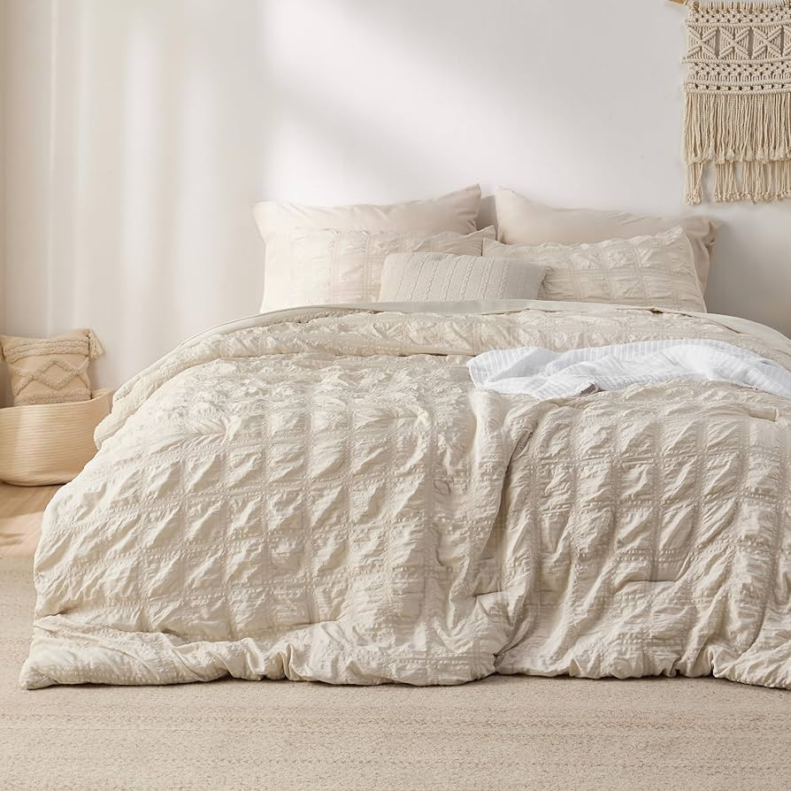 Bedsure Bed in a Bag King - 7 Pieces Plaid Seersucker Bedding Comforter Sets, Soft Lightweight Be... | Amazon (US)