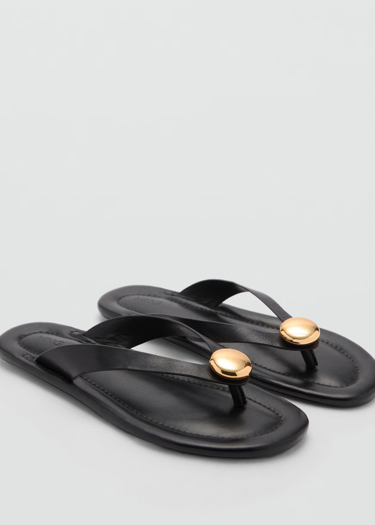 Leather sandals with adornment - Woman | MANGO USA | MANGO (US)