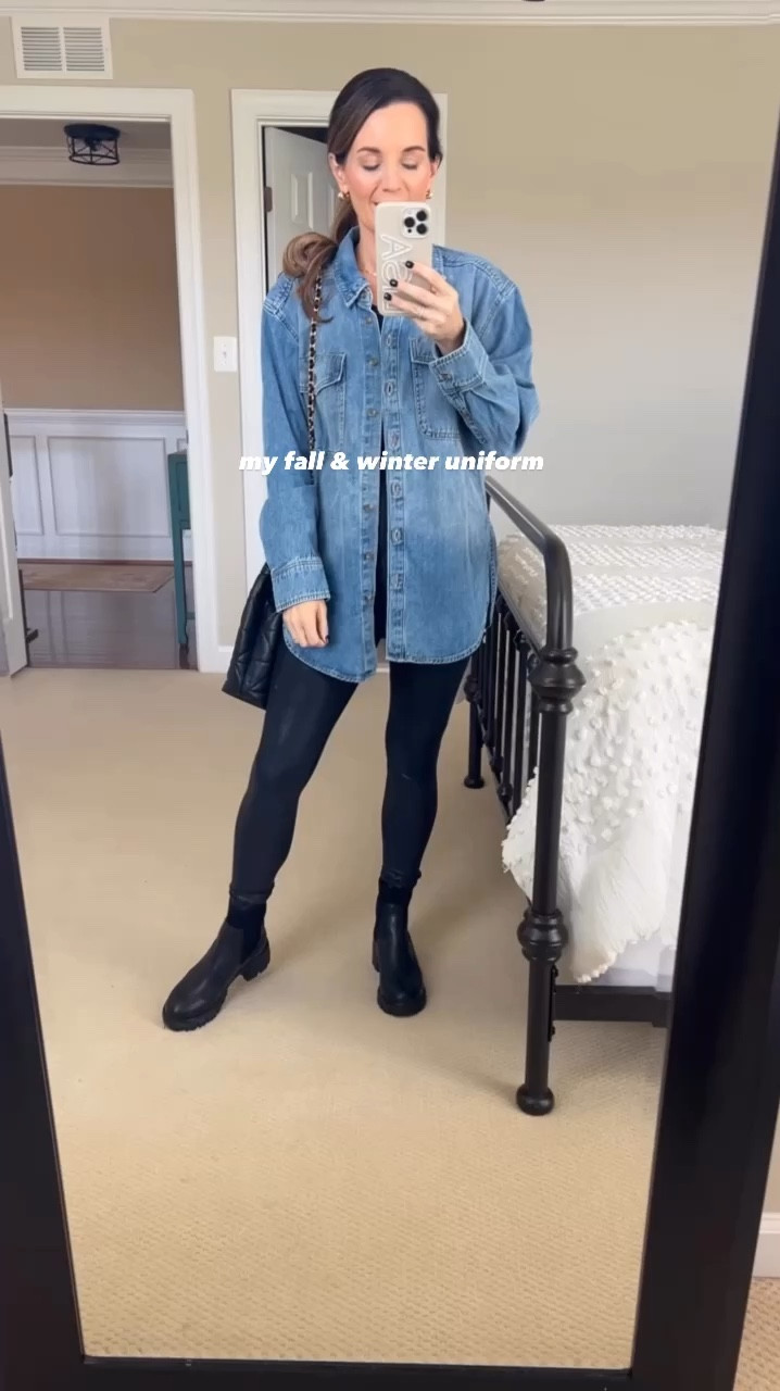 Wearing size small in everything. Boots fit tts. Bag comes in 3 pretty colors. 
#outfitideas #falloutfit #winteroutfit #leggings #fauxleather #boots #quiltedbag #tunic #nonmaternity #15weekspregnant #outfitinspo #affordablefashion #2ndtrimester #bumpfriendly #maternity #casualstyle