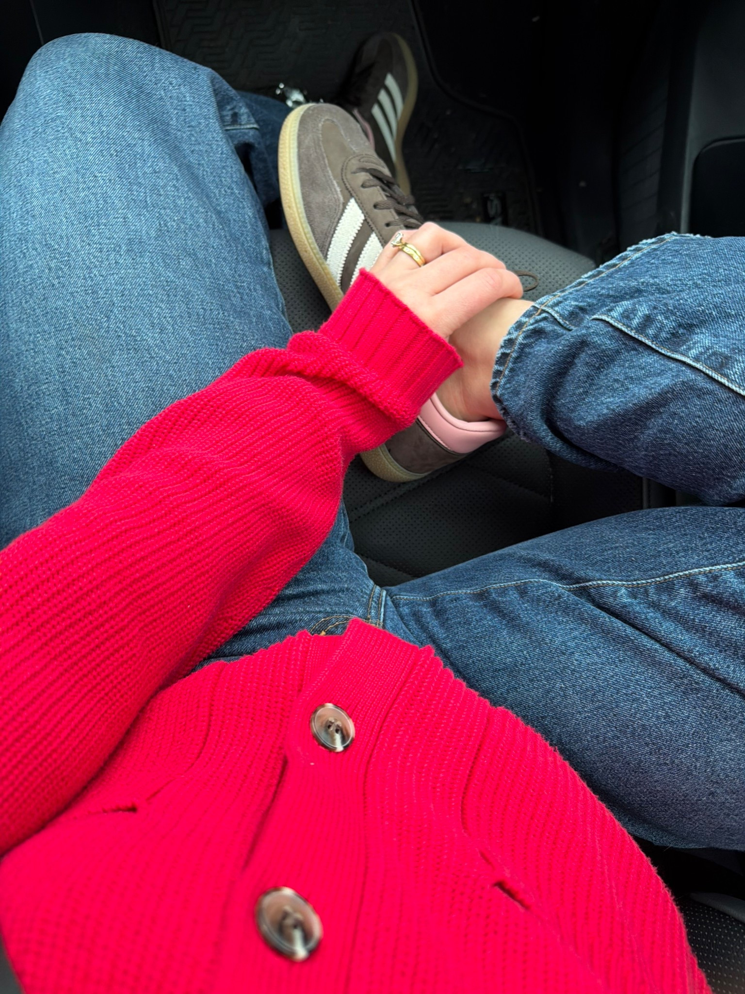 Casual holiday party OOTD 