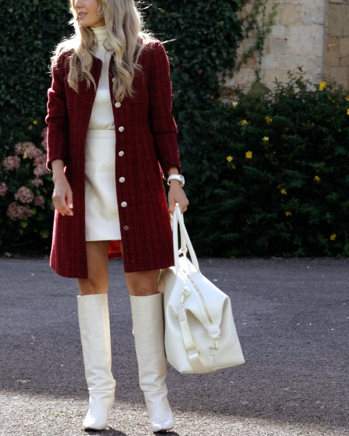 
Use code “tess20” for 20% off Lilysilk

Use code “10Tess” for $10 off or 
“20Tess” for $20 off over $169 at Goelia 🤍

🤍Timelessness - what does it mean? 🤍

The word timeless is being thrown around a lot. But what does it actually mean in practice?

I personally use it for two purposes;

1. To describe an item that has a cut and shape that can stand the test of time. It’s not a part of a trend, even tho it can definitely fall into trend now and then. 

It’s classic shapes that has been around for a long time and is still worn today without looking dated. It’s the backbone of fashion, the foundation all else is built from. 

2. To describe an item that is timeless for you or me. Something we will want to use for a whole lifetime. 

These items might not be as classic and as widely loved as the above, but they are genuinely true to your style and serves as the backbone of your personal wardrobe. 

But for an item to be truly timeless, by both definitions, it needs to have the quality to last. An item in a timeless shape that will break is never a truly timeless piece. 

Timelessness is closely intertwined with quality. The pieces in our wardrobe that has both are the most valuable items we own. They will allow us to look perfectly put together whilst at the same time saving us money by not having to buy the same item over and over again. 


#tessmontgomery #capsulewardrobe #oldmoney

#LTKOver40 #LTKVideo #LTKStyleTip