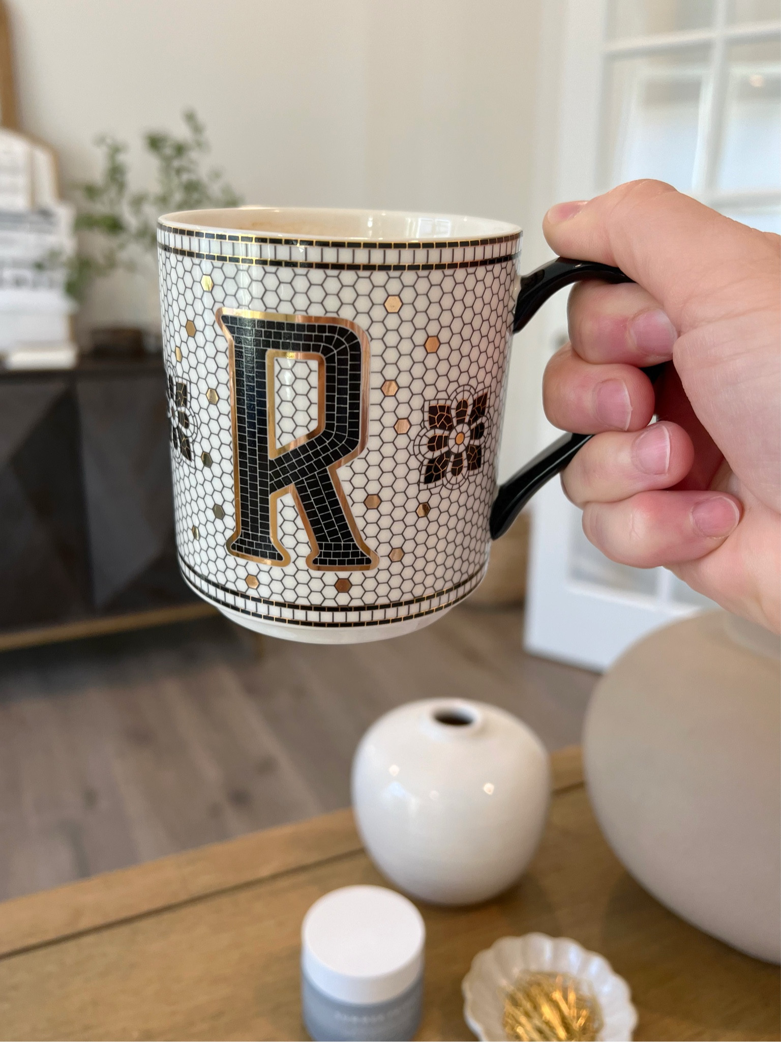 This coffee mug is perfect for a personalized Moms day gift! 

#momsday #giftguide #mothersday 


#LTKGiftGuide