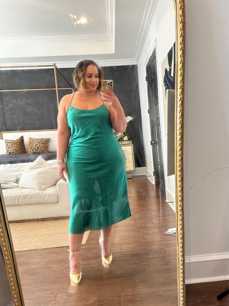 This satin slip dress from @walmart is stunning! Its fits my curves beautifully. Linking all my walmart faves below 

#LTKplussize #LTKHoliday #LTKmidsize