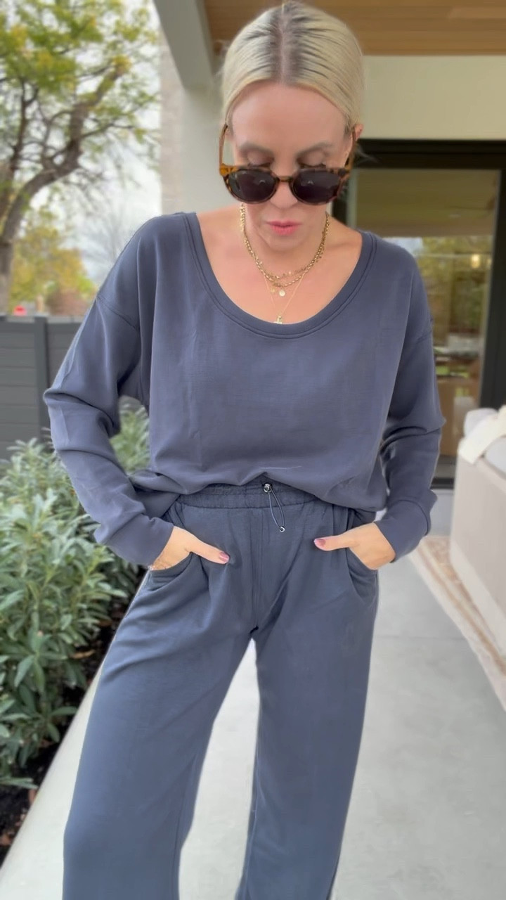 Here is the scoop neck top! These remind me so much of lulu! 

#LTKFindsUnder100 #LTKFindsUnder50 #LTKStyleTip