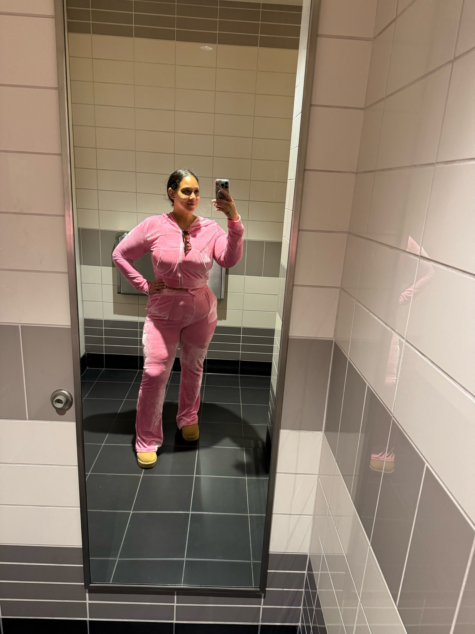 Comfy cute flare velour suit. Y2K Vibes 🩷

#LTKMidsize #LTKFindsUnder50 #LTKPlusSize