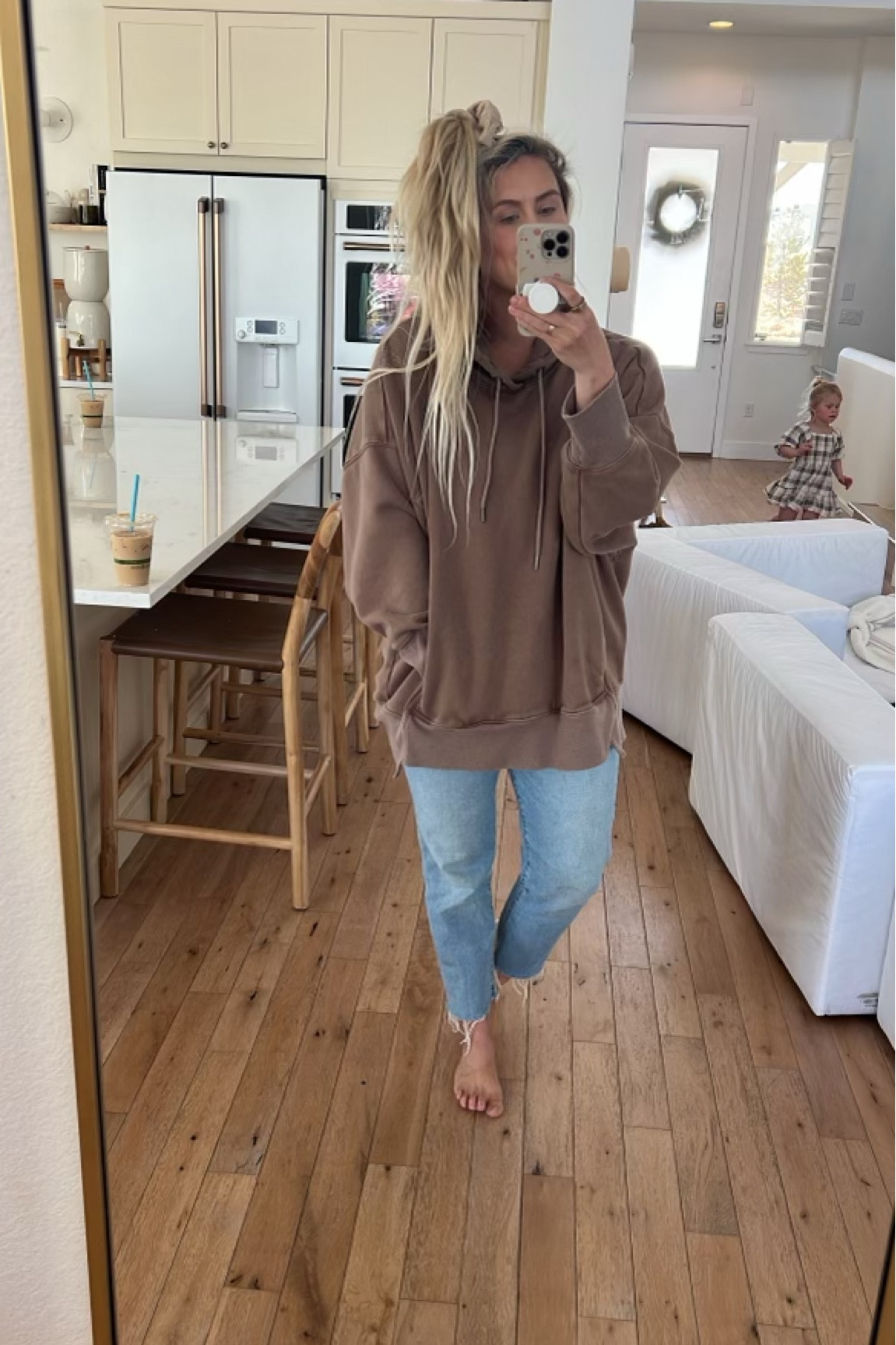 current favorite sweatshirt ✔️ best jeans ✔️ coffee & kiddo innthe background ✔️

#LTKSeasonal #LTKhome #LTKfamily