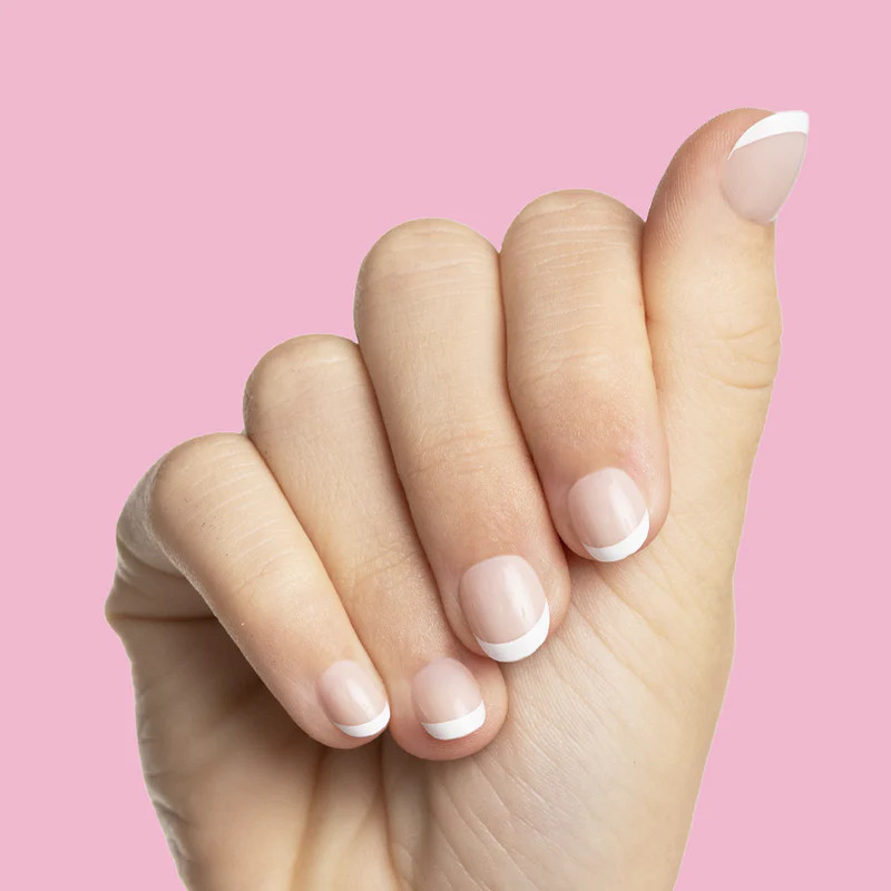 Iconic French - Pressies | Extra Short Short | Round | Olive & June