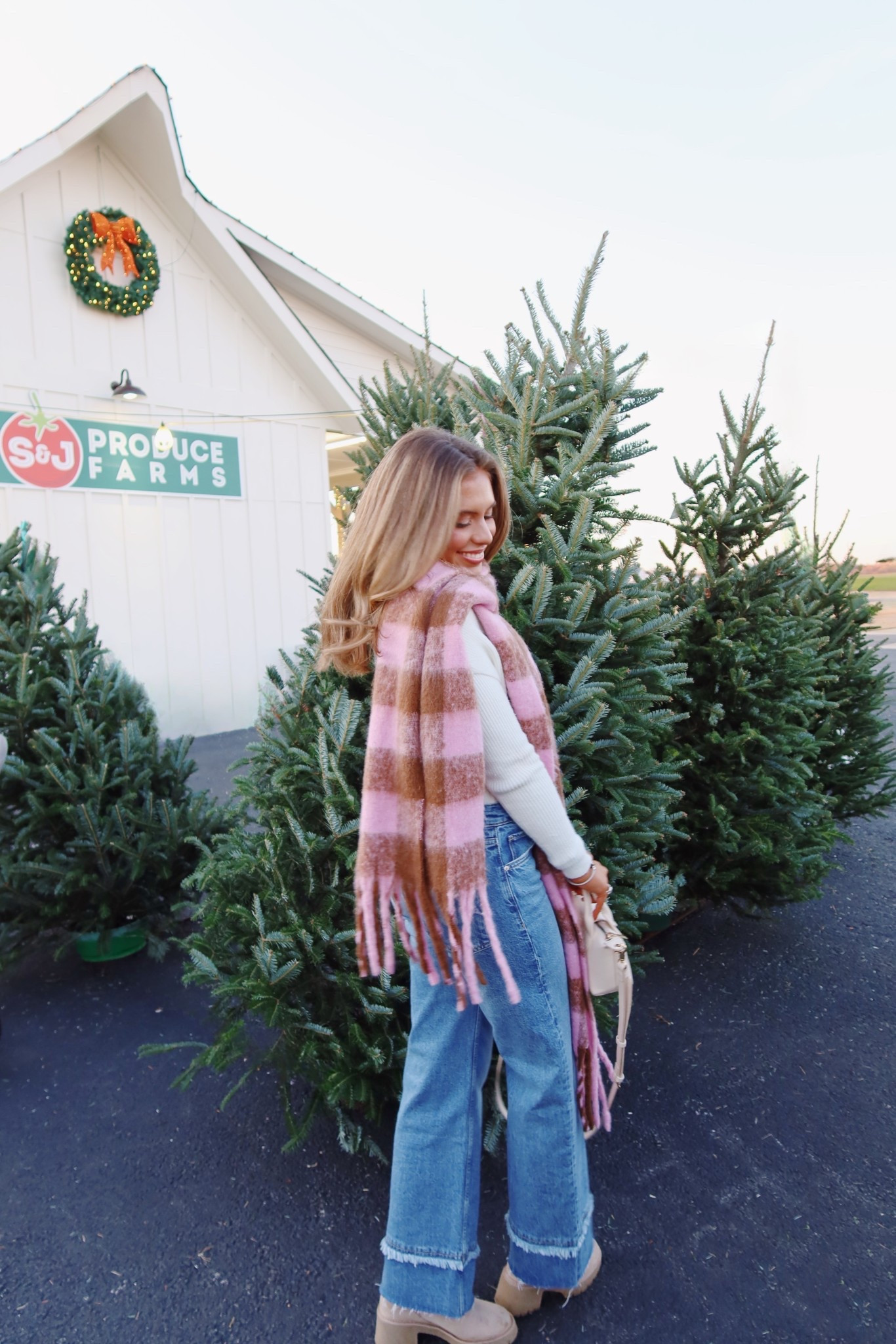 Christmas tree farm outfit!!! 

#LTKHoliday #LTKU #LTKootd