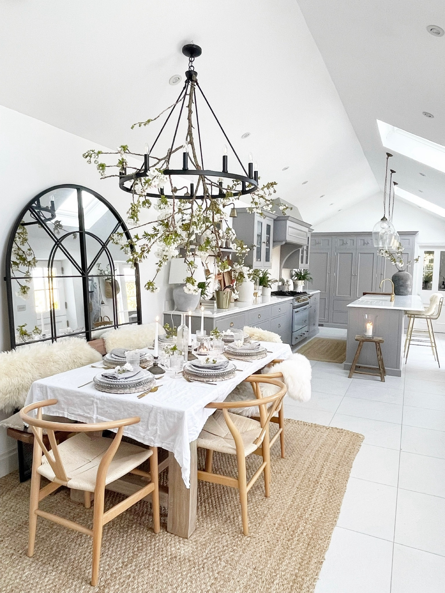 Seasonal kitchen styling 