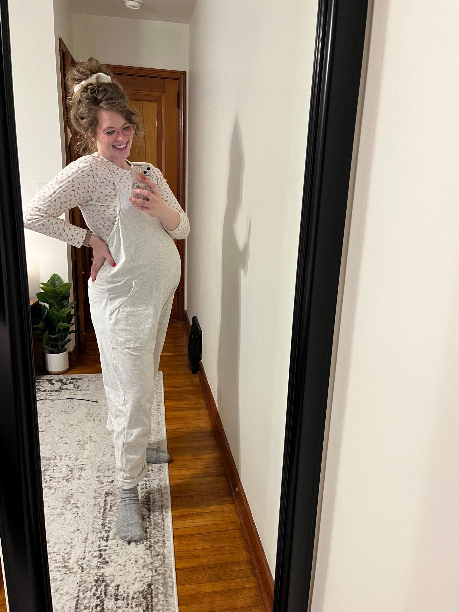 33 weeks preggo and here’s the fit that’s fitting! 