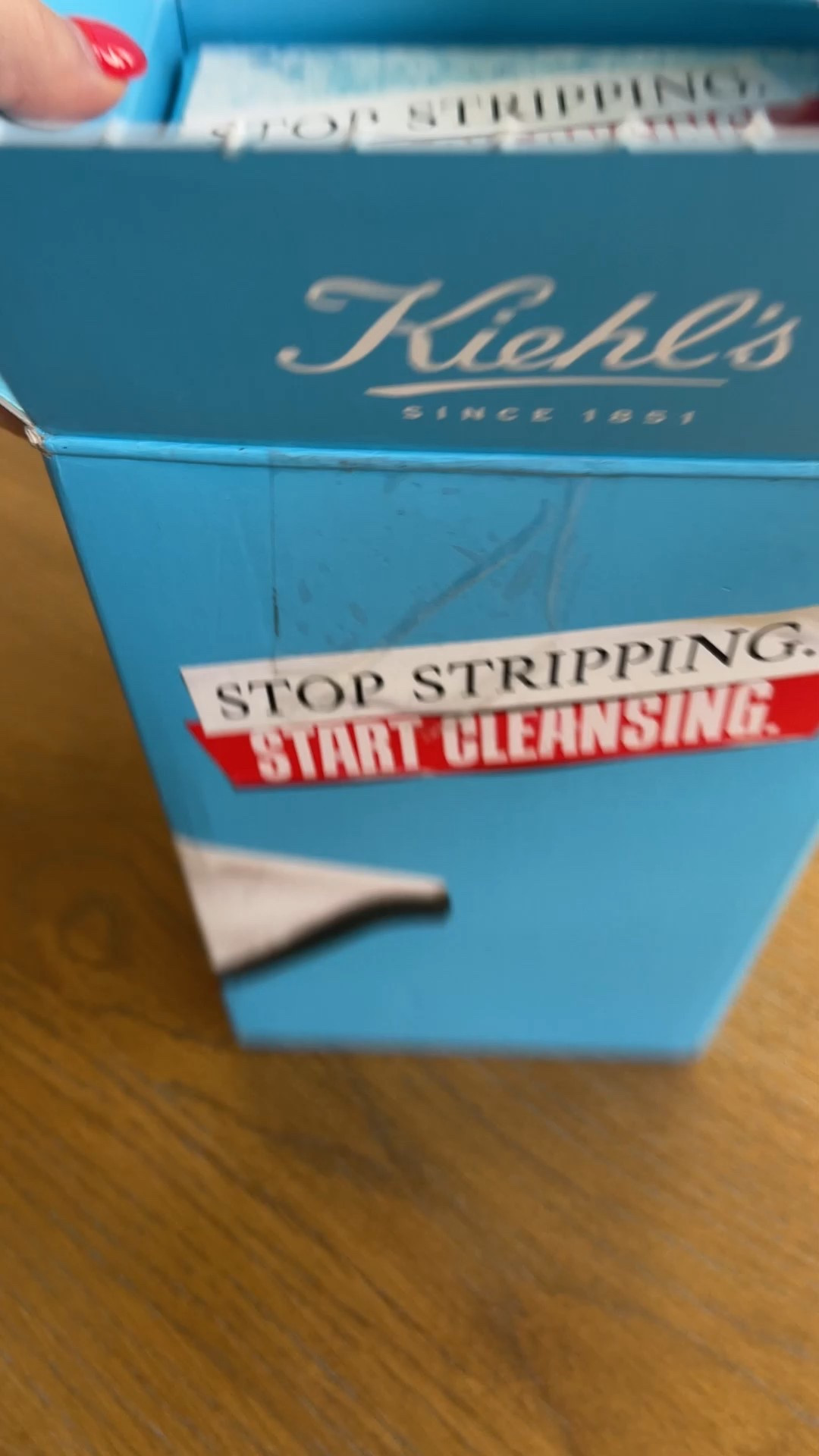 Kiehl’s Ultra Facial Barrier Hydrating Cleanser at Sephora 🖤

#kiehls #giftedbykiehls

#LTKBeauty