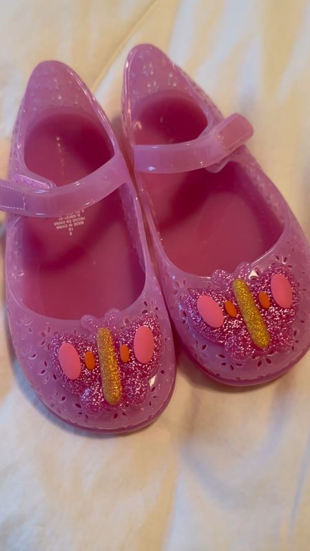 The cutest Easter shoes 
Butterfly jelly flats for kids 🦋
#easterdress #easteroutfit #springshoes #flats#kidsshoes #jellyshoes#kidsoutfit #springoutfit 

#LTKkids #LTKstyletip #LTKFind