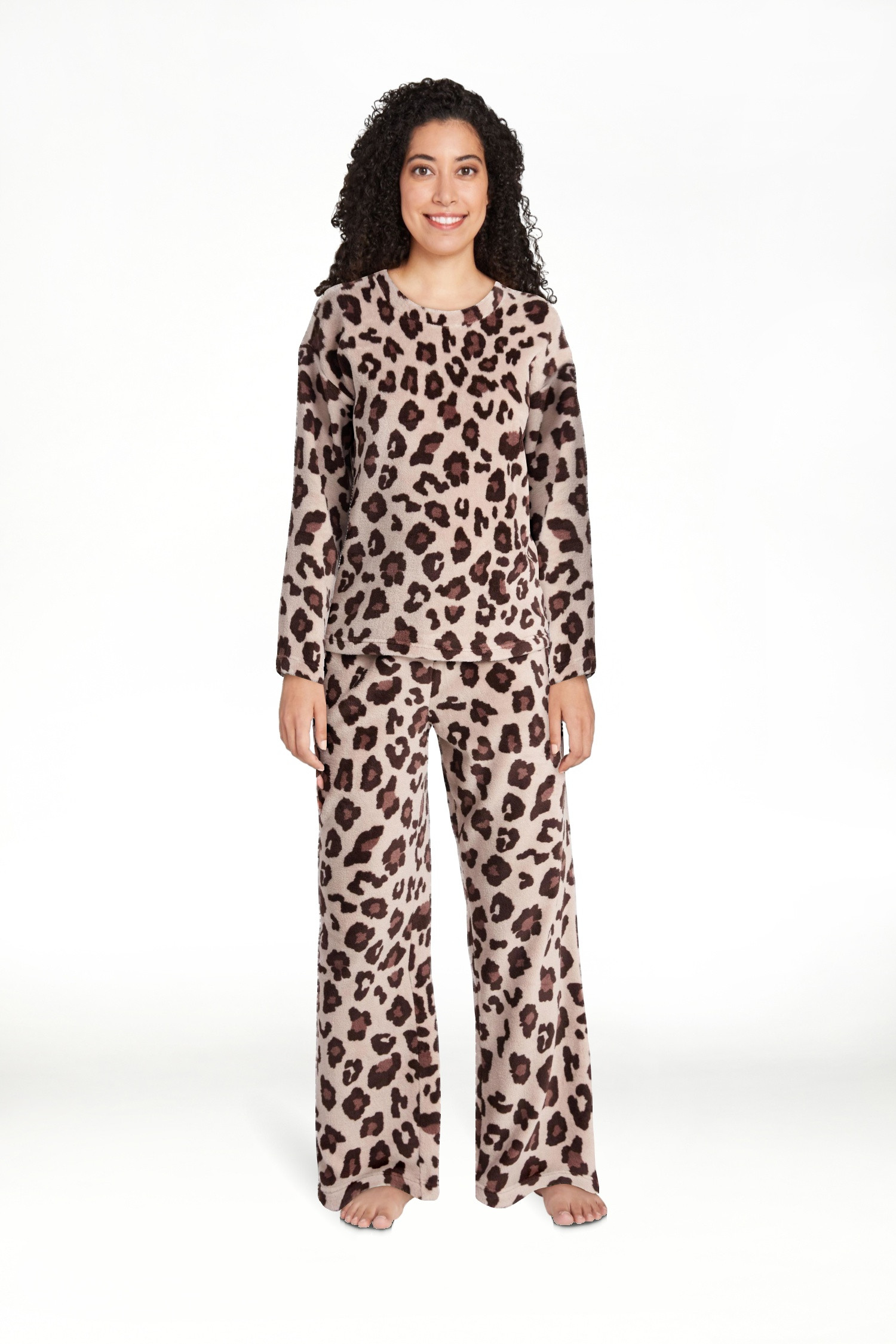 Joyspun Women's Folded Giftable Plush Long Sleeve Top and Pants Pajamas Set, 2-Piece, Sizes S-3X | Walmart (US)