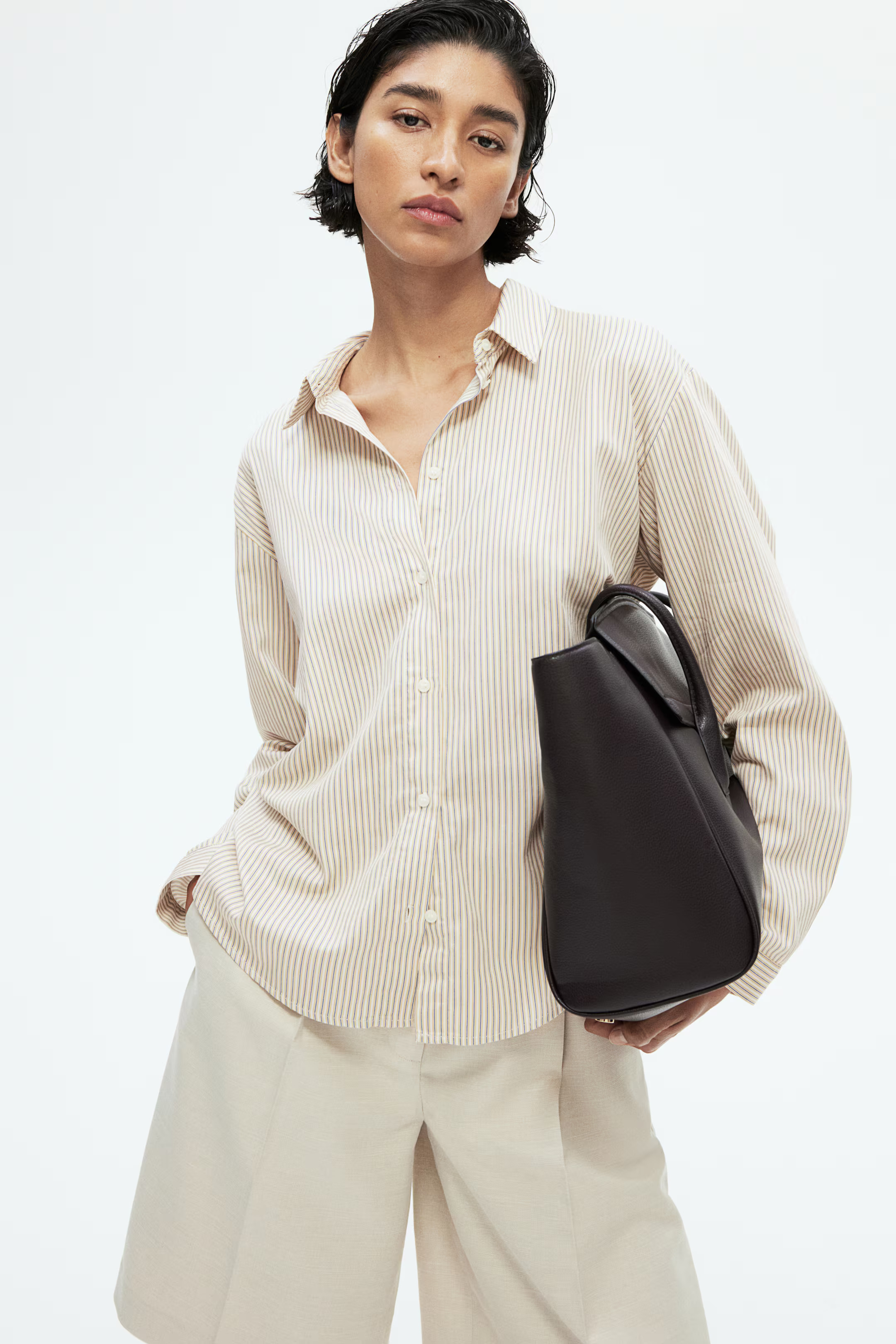 Regular-fit shirt - Cream/Striped - Ladies | H&M GB | H&M (UK, MY, IN, SG, PH, TW, HK)