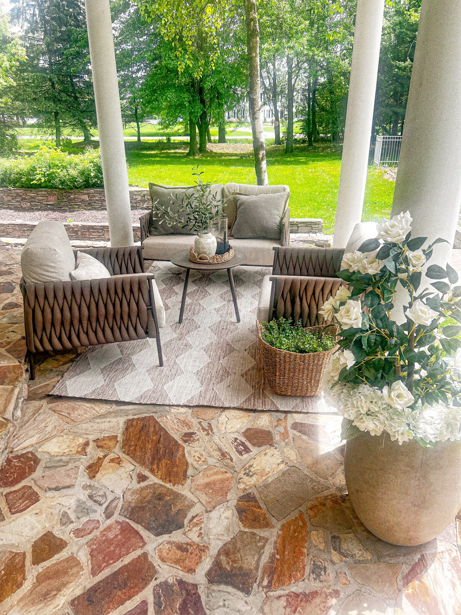 The summer spot.🌞

#LTKSummerEdit #LTKSeasonal #LTKHome