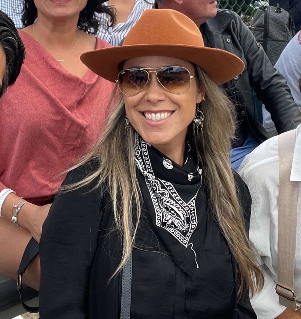 Love matching this two colors. It looks good on at occasion. 

#LTKOver40 #LTKSpringSale #LTKStyleTip