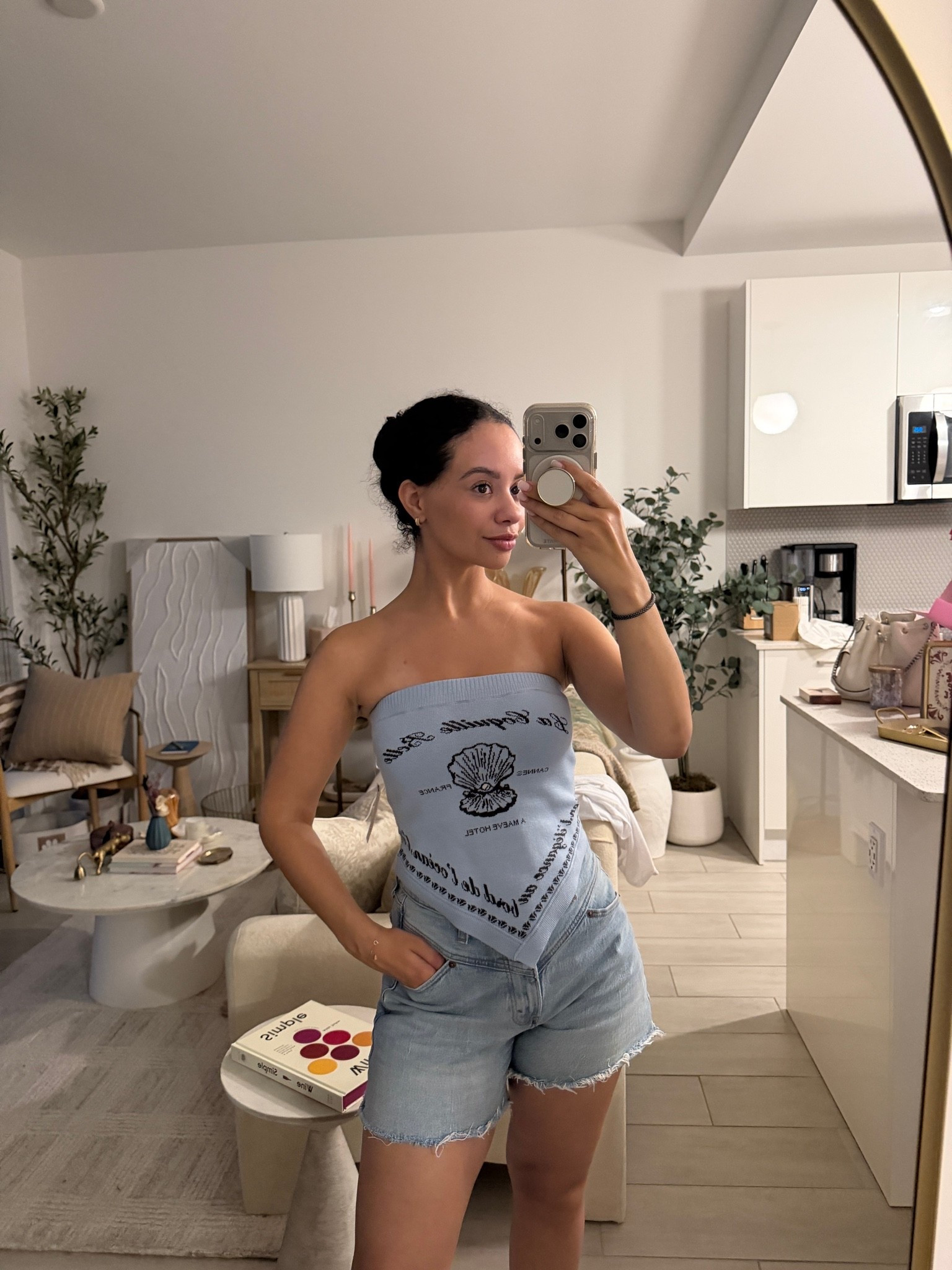 A little late night try on of this stunning tube top that’s perfect for summer! 

Size XS top and 26 curve love short 
@Anthropologie @abercrombie

#LTKootd #LTKU #LTKSeasonal