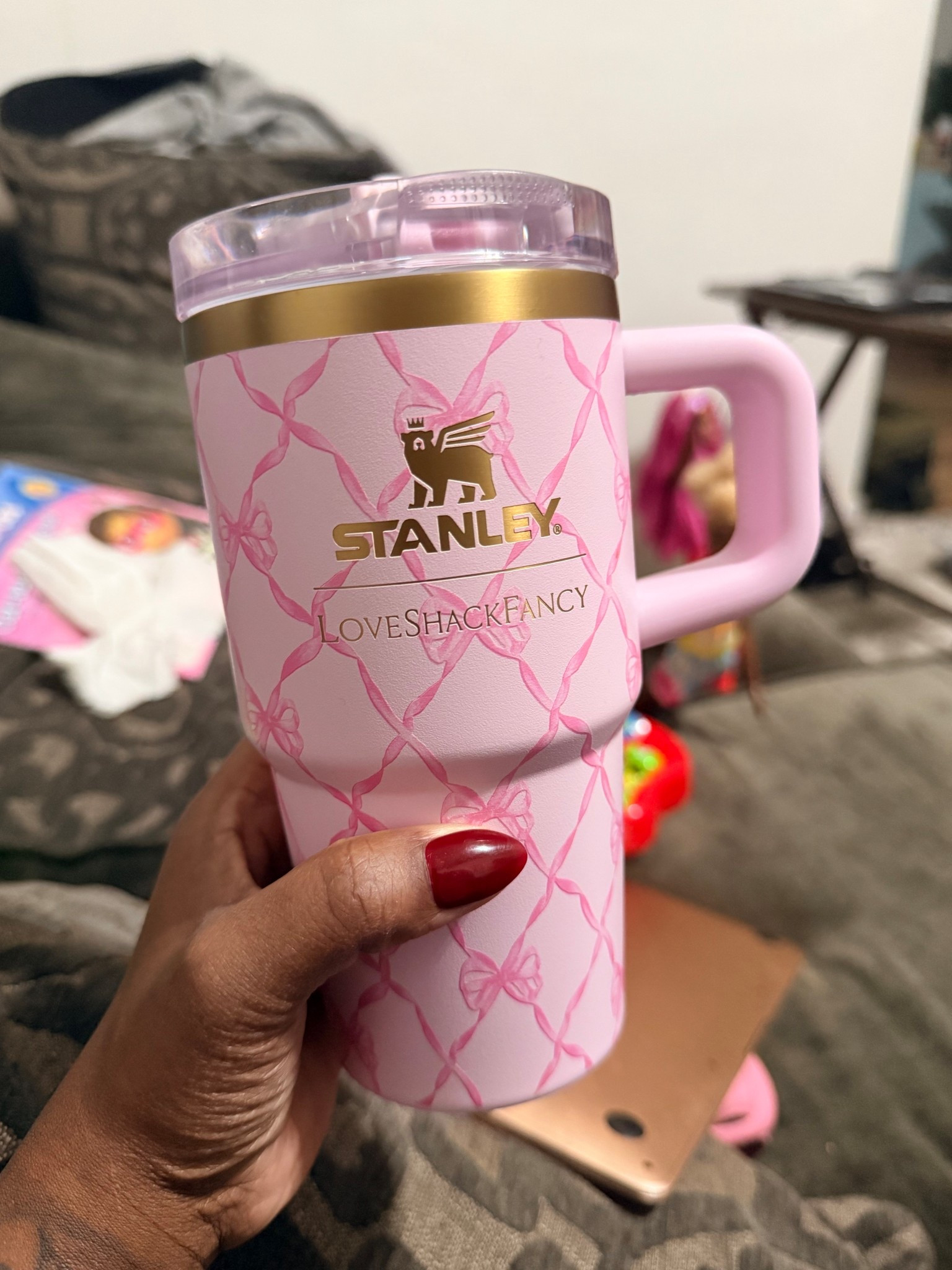 The Stanley x Love Shack Fancy cups are still fully stocked and sooo cute 💖
The perfect mix of feminine, functional, and aesthetic — ideal for everyday hydration or gifting. If you’ve been waiting, now’s the time.
I linked my favorites on LTK.

#StanleyxLoveShackFancy #StanleyCup #LoveShackFancy #CuteHydration #ValentinesFinds #EverydayEssentials #LTKfinds #LTKshopping #ShoppingWithPriiincesss #AtlantaCreator #Atlantacontentcreators

#LTKValentine #LTKHome #LTKSeasonal