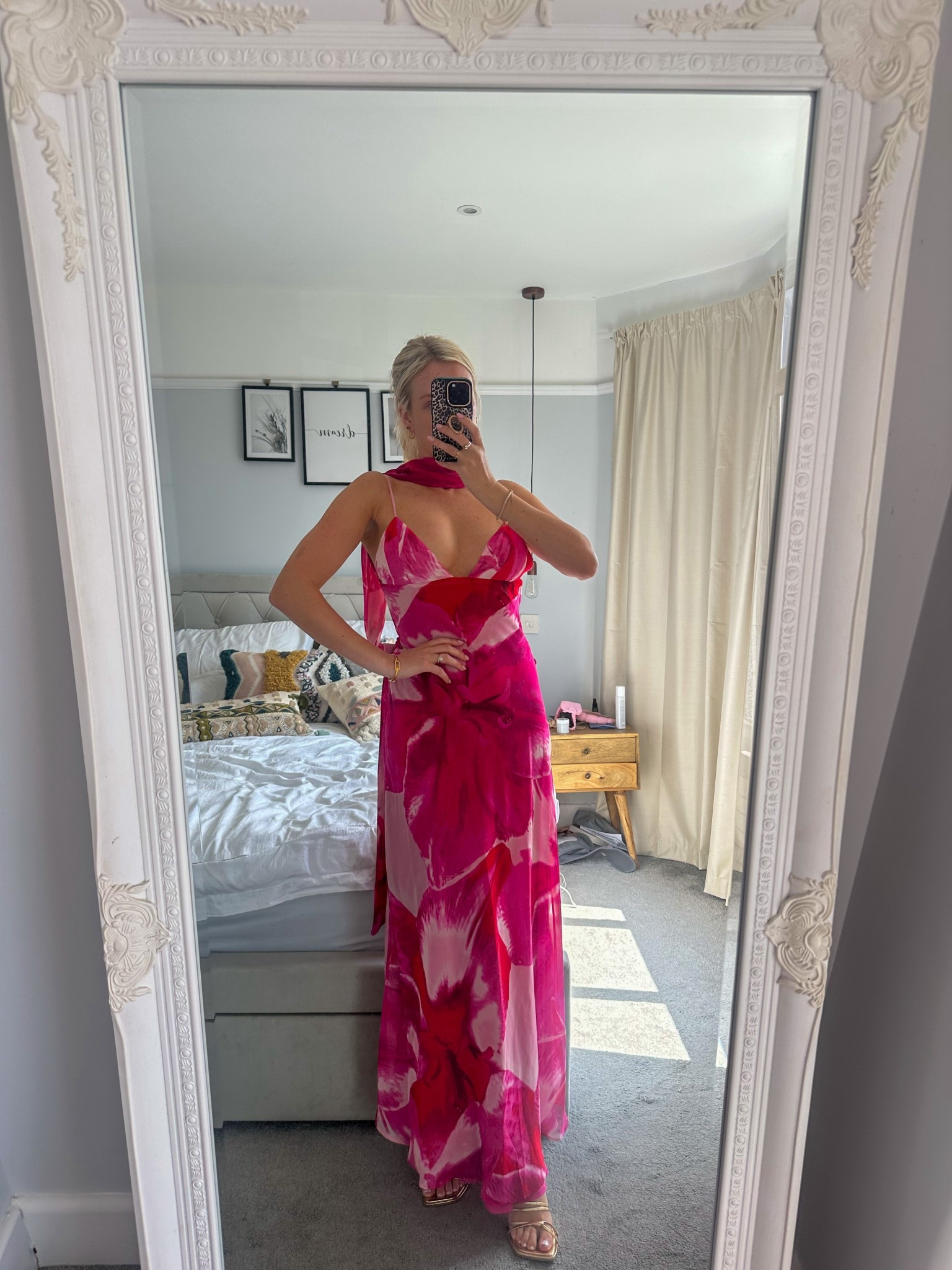 New in Zara dress 😍

Wedding guest, pink wedding guest dress