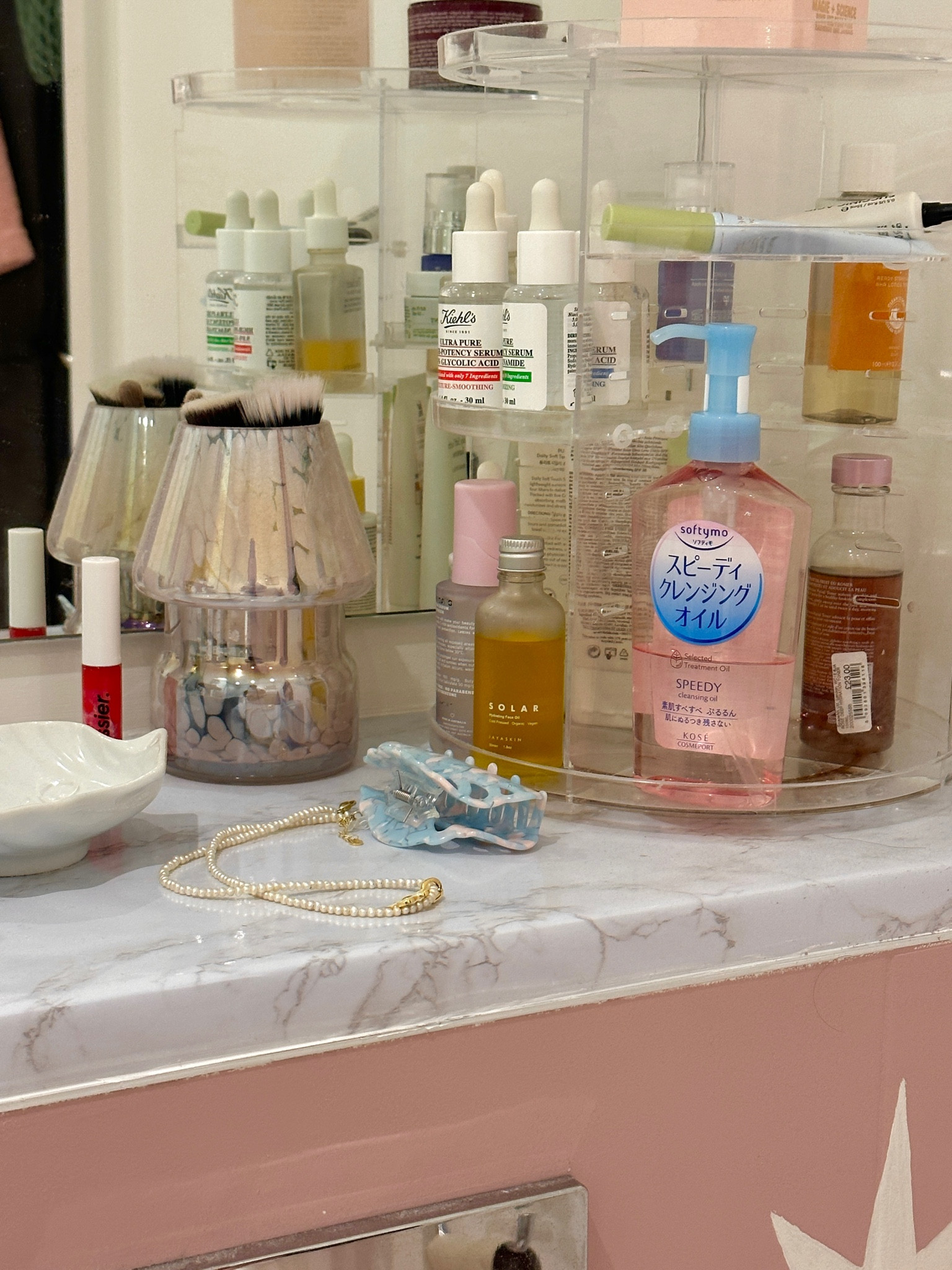 ✨Current skincare routine✨

MORNING🌞
Cetaphil Gentle Cleanser
Purito B5 Cream
Purito SPF

EVENING🌚
Softymo Cleansing Oil
Cetaphil Gentle Cleanser
Purito B5 Cream

TREATMENTS🌈
I don’t use these products every day but I’ll add them in when needed.

Farmacy BHA toner (gentle exfoliate)
Inkey List Spot Treatment 
Kiehl’s Hyaluronic Acid 
Pixi Glow Mud Mask



#LTKeurope #LTKbeauty