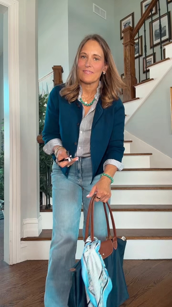 Everything on me is around under $40 bucks today.  Hurray!!  I had to tell ya. Things I wear on repeat are on sale!  

#LTKSeasonal #LTKSaleAlert #LTKOver40