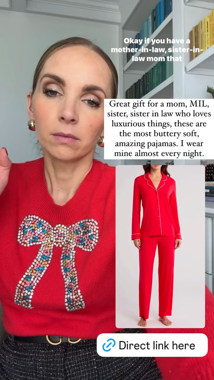FAVORITE pajamas // best gift idea for mom, sister, friend or any woman in your life 

#LTKGiftGuide #LTKHoliday #LTKSeasonal