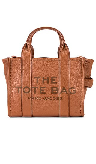 Marc Jacobs The Leather Small Tote Bag in Brown. | Revolve Clothing (Global)