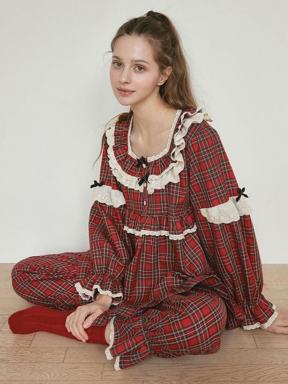 Women’s winter pajamas Christmas pajamas plaid pajamas lounge wear 

#LTKSeasonal #LTKHoliday #LTKootd