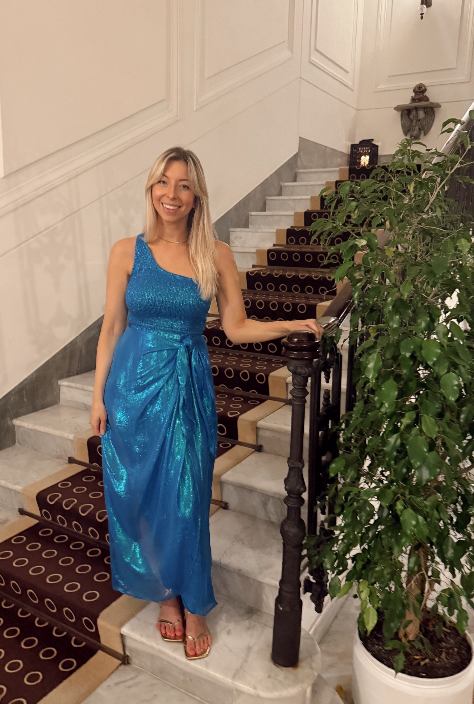 Amalfi Coast outfit inspo — Absolutely obsessed with this shimmery blue dress for Capri/Positano! And it is bump friendly!!

I am 5’3, 120lbs/14 weeks pregnant wearing size XS/S.. runs pretty true to size! Smocked top/waist and adjustable wrap front, so should be able to get several months of use out of this dress throughout pregnancy! 

#LTKStyleTip #LTKTravel #LTKBump