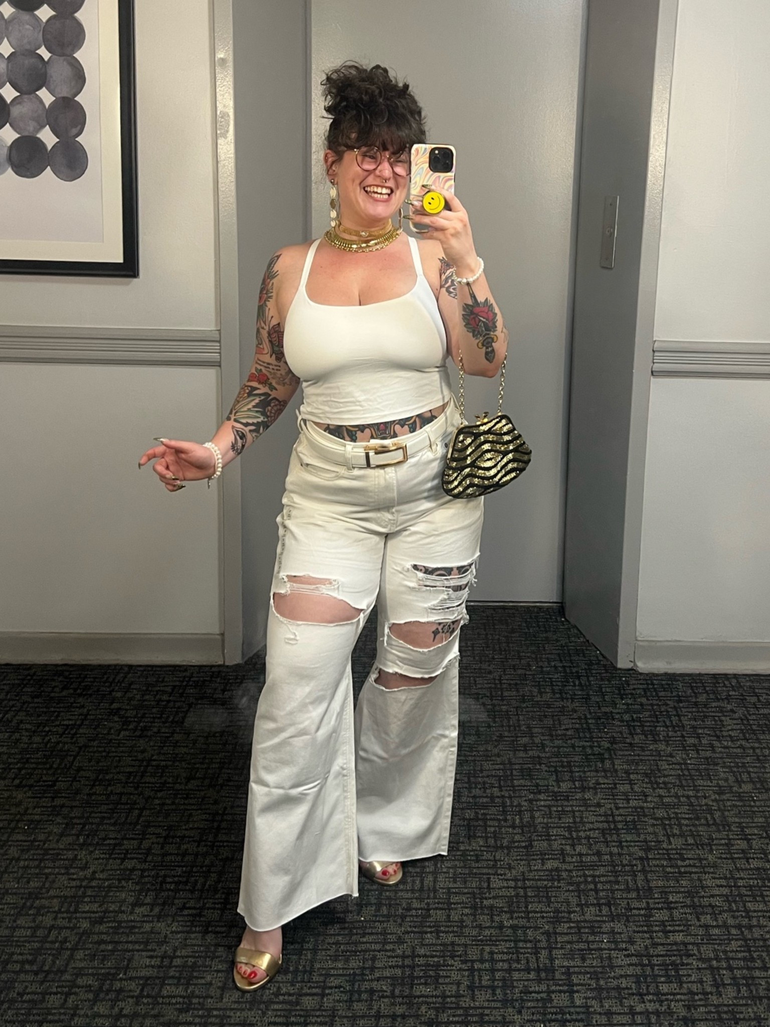 amazed i managed w whole day with no stains 🤭🤭 these ‘curvy’ jeans are my new favourites!! the fit  is so good and the white is striking (but comes in other colours🫡). i’m wearing a size 12

i also have this shelf bra tank in a few colours 🤗

beaded bag is vintage

#LTKjeans #LTKmidsize #LTKsale