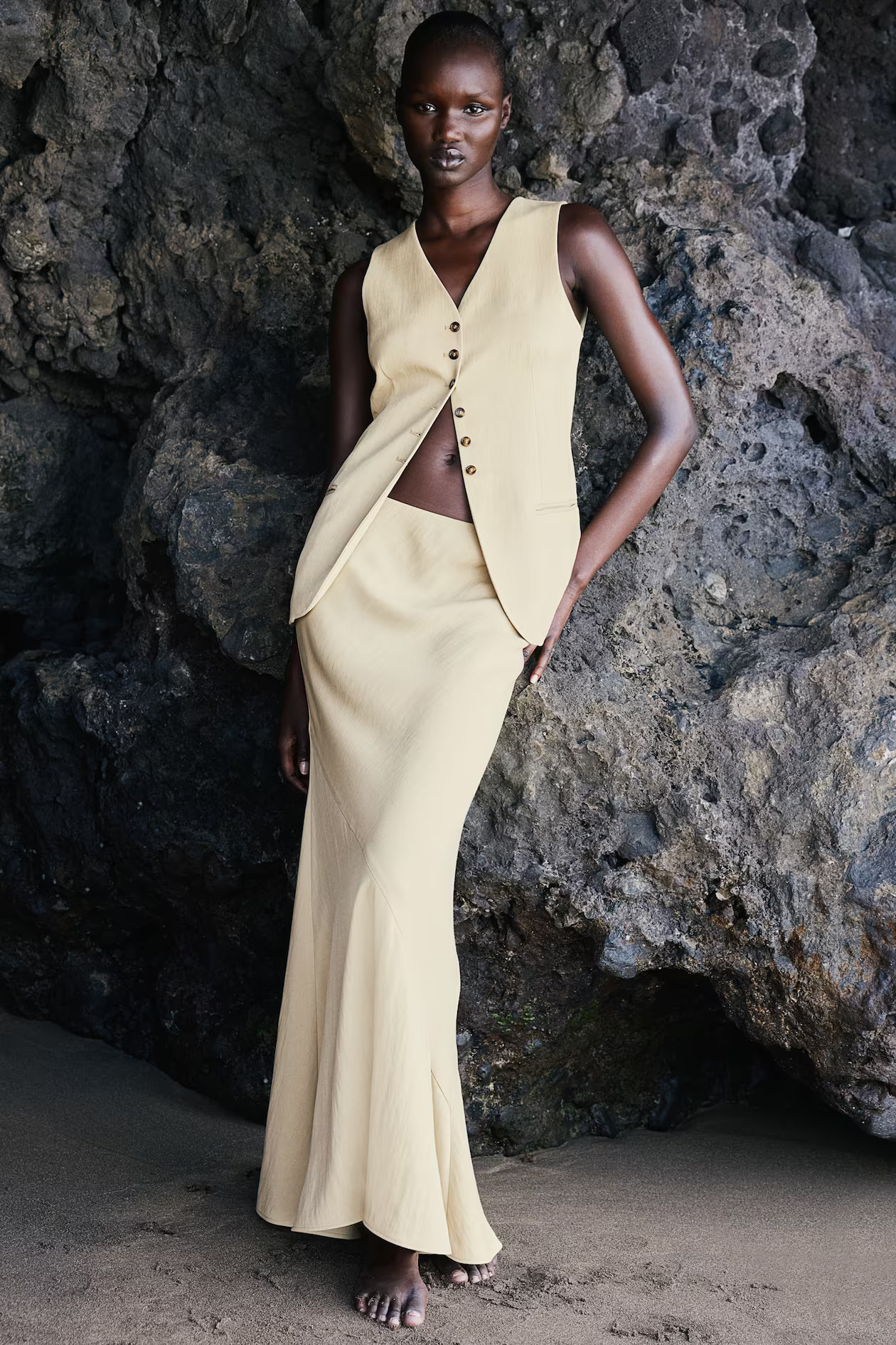 Ausgestellter Maxirock - Helles Mattgelb - Ladies | H&M AT | H&M (DE, AT, CH, NL, FI)