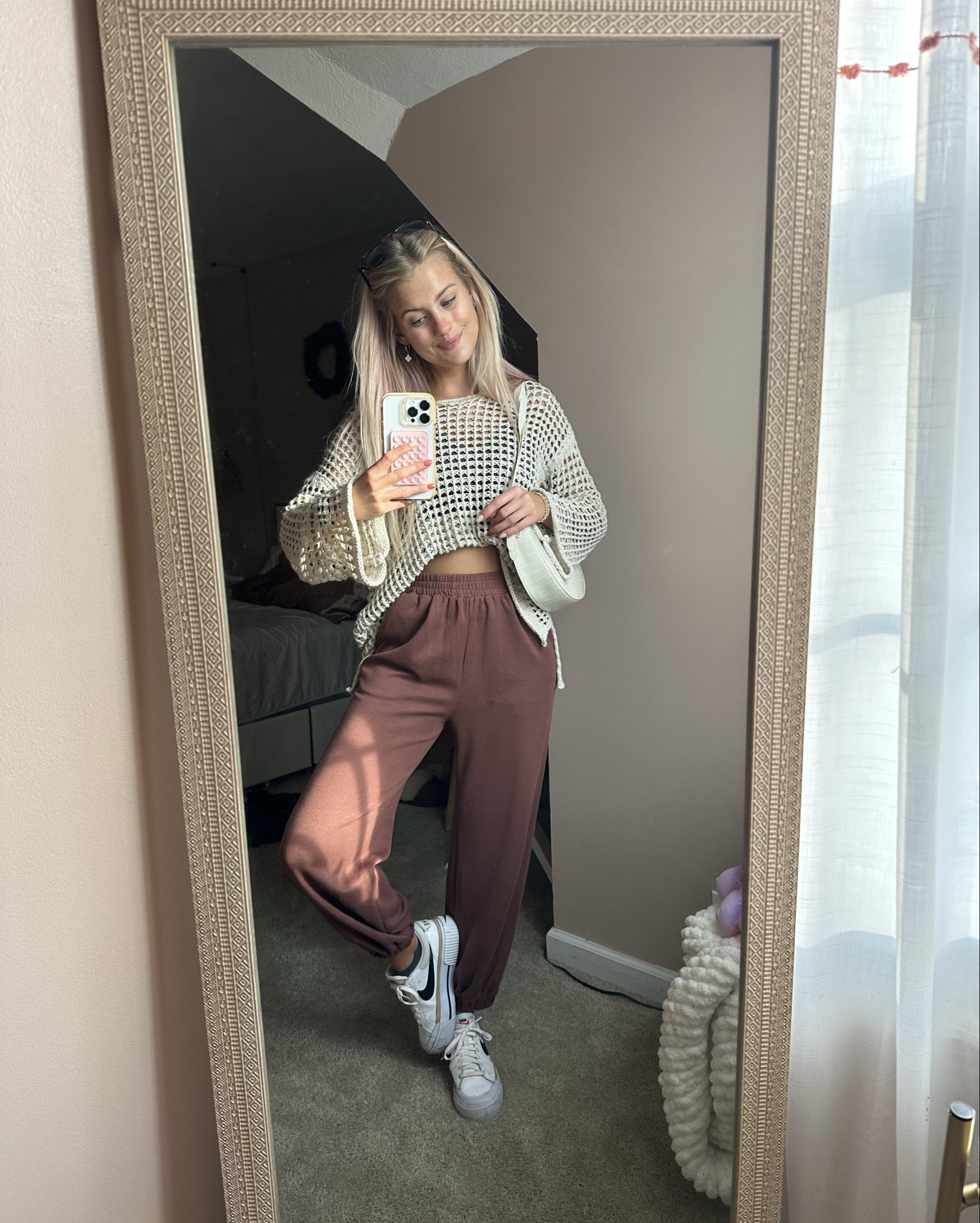 Cutesy + comfy salon fit🫶