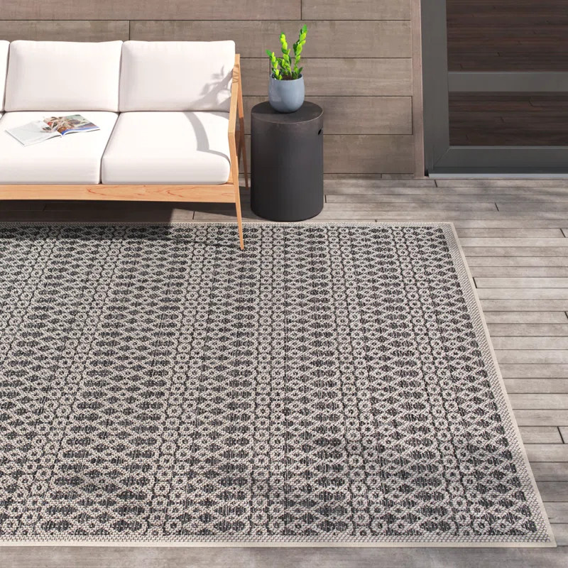 Buckhead Contemporary Trellis Cream/Gray Indoor & Outdoor Area Rug | Wayfair North America