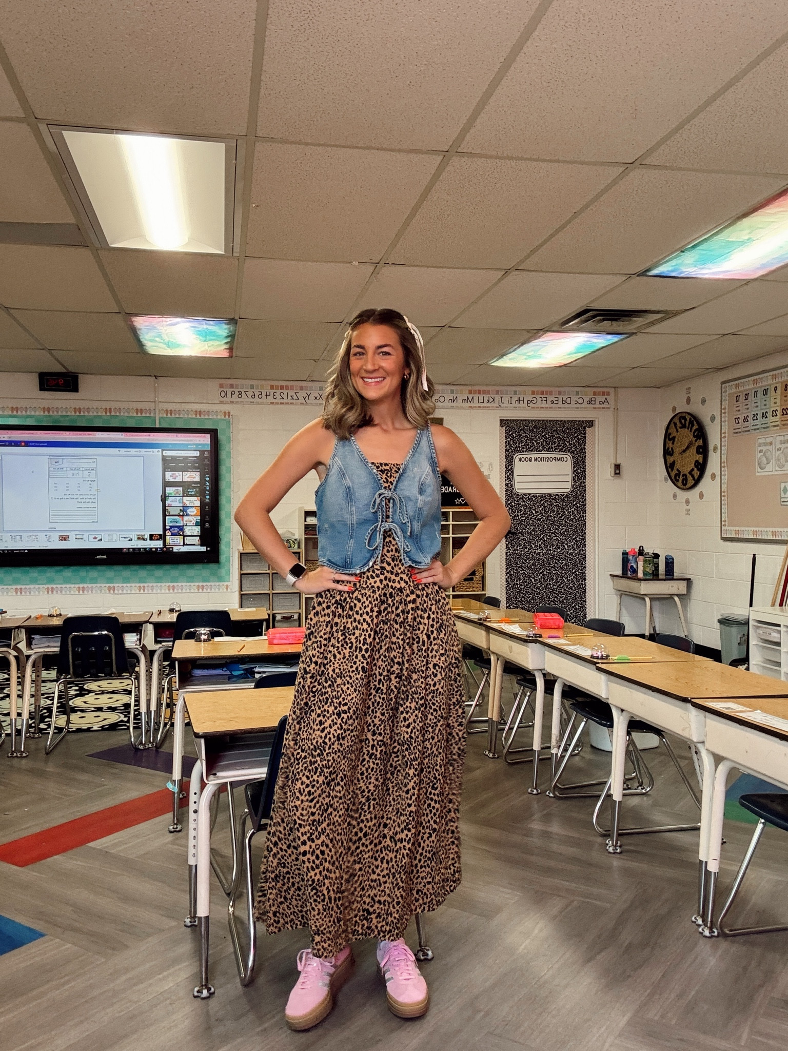 Teacher Outfit Day 8✏️✨🫶🏼🌈⭐️