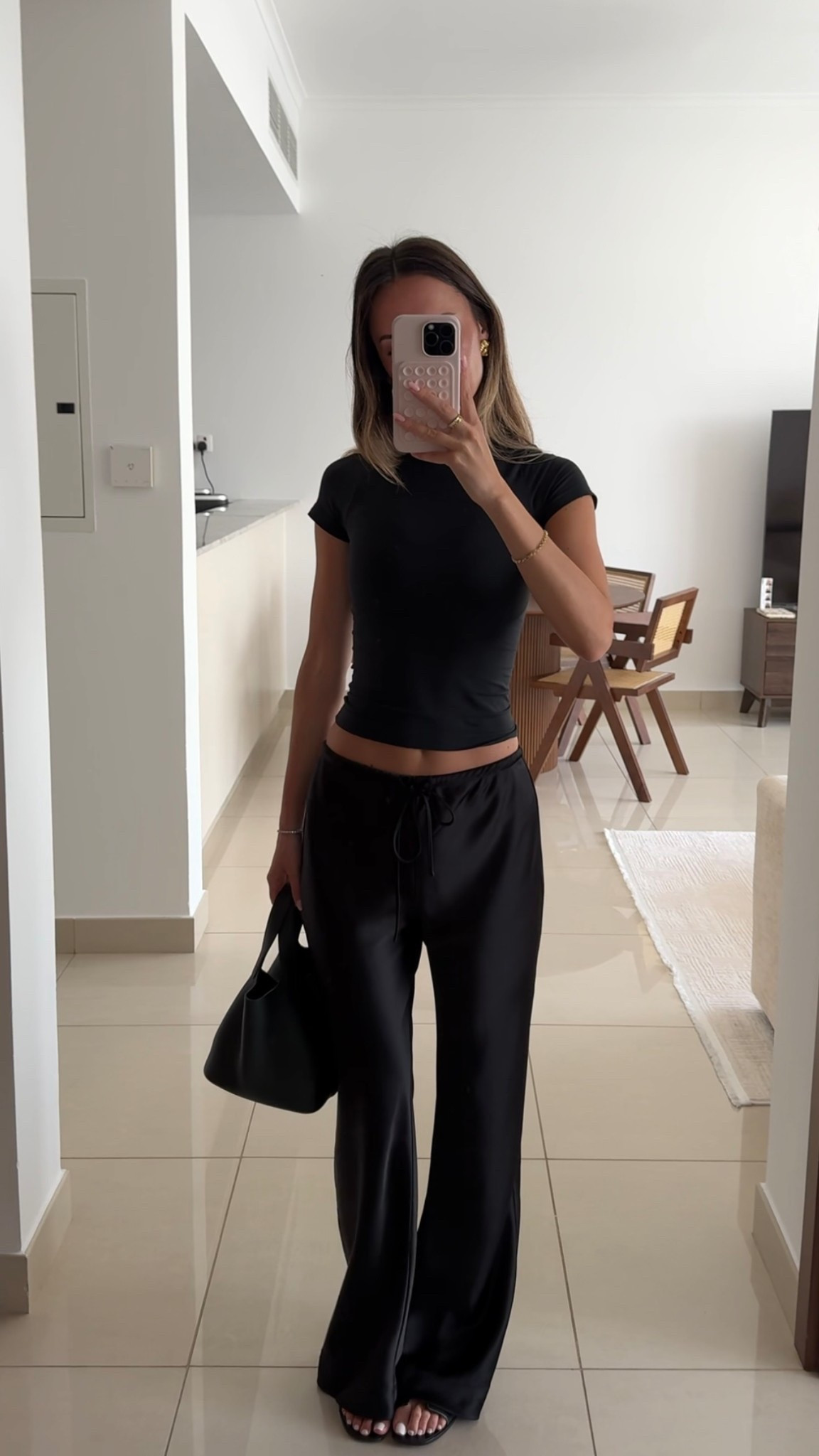 classic, chic & casual. Love a satin pant look.

#LTKFindsUnder50 #LTKStyleTip