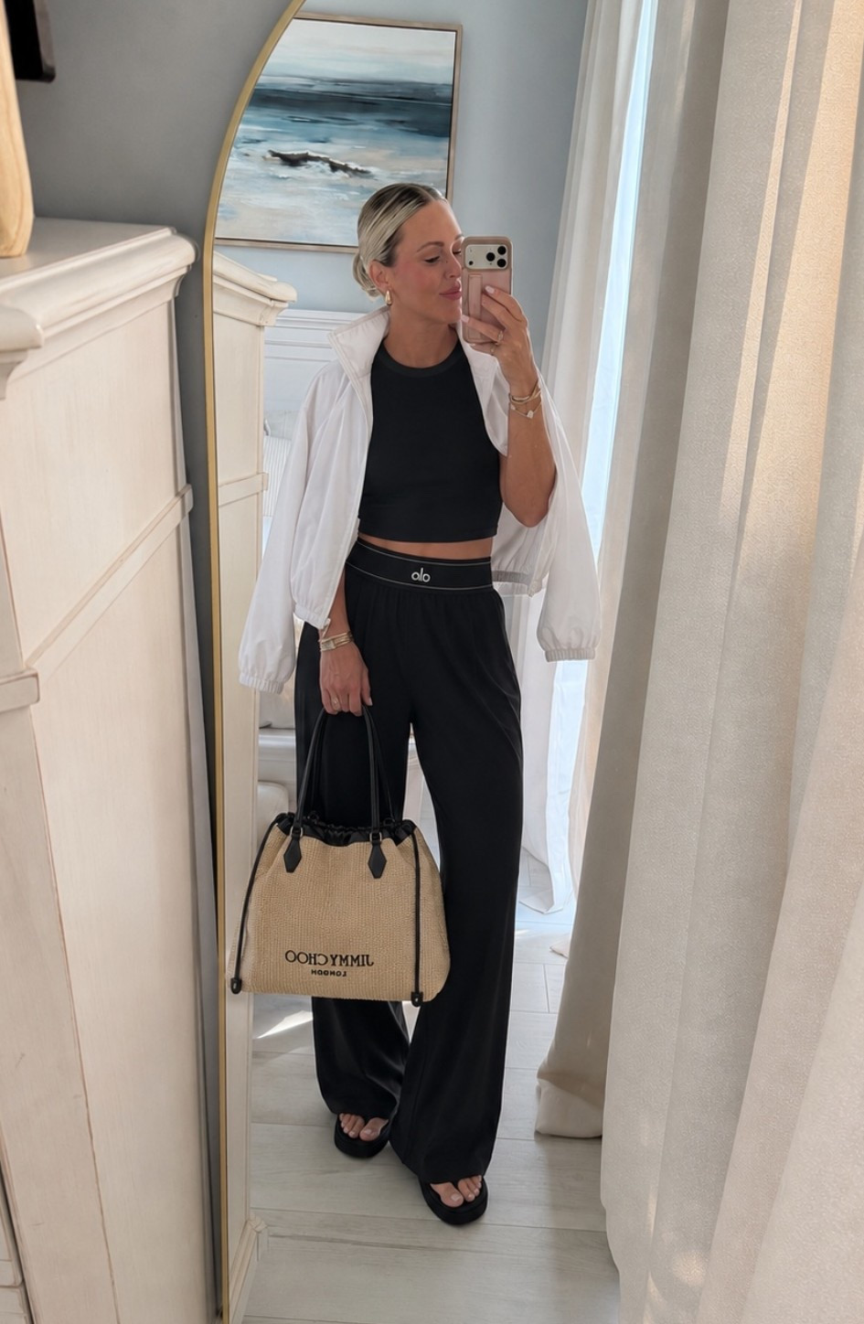 Travel look🤍✈️ these pants come in lengths too ladies! I prefer the tall at 5’6”.

#LTKActive #LTKootd #LTKTravel