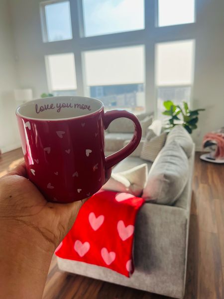 Cutest little mug and throw for Valentine’s Day 


#LTKFind #LTKSeasonal #LTKhome