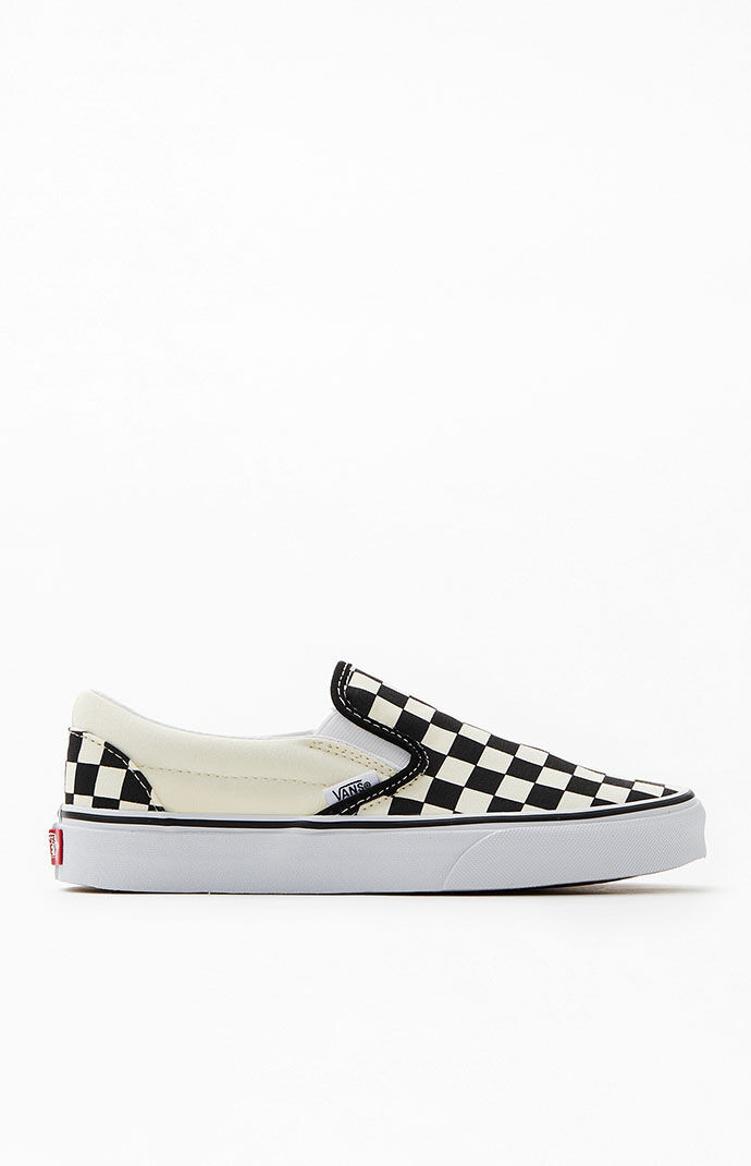 Vans Classic Checkerboard Slip-On Shoes in White/Black - Size 5 | PacSun