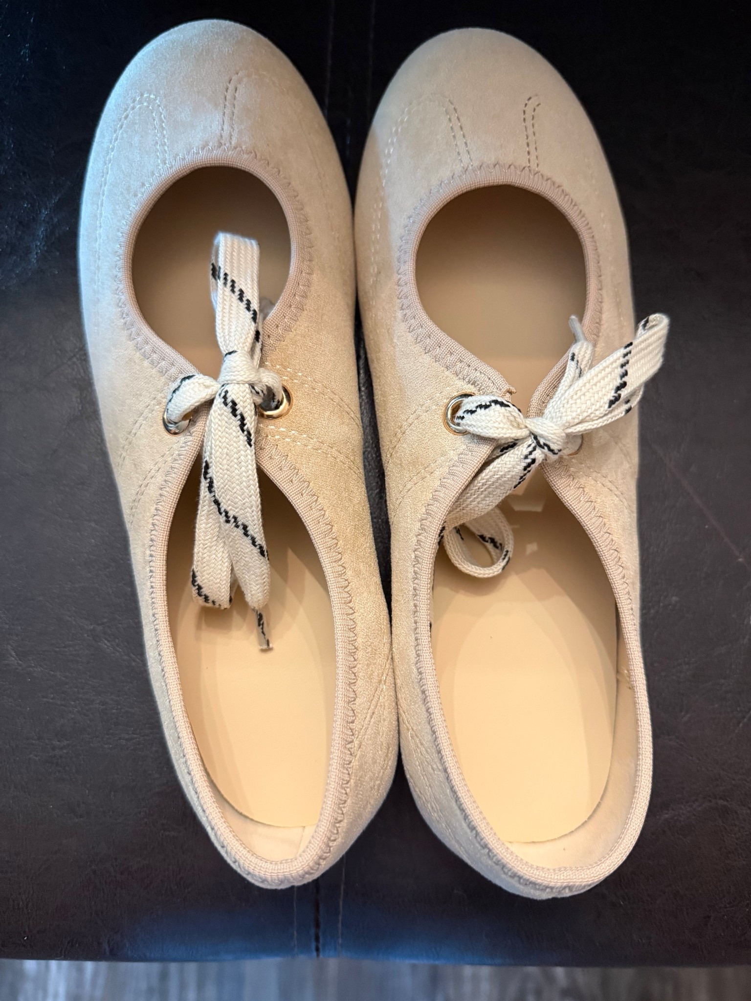 Such a cute pair of shoes, trendy but practical 🤍 #amazon #amazonfashion #LTKshoecrush

#LTKdayinmylife