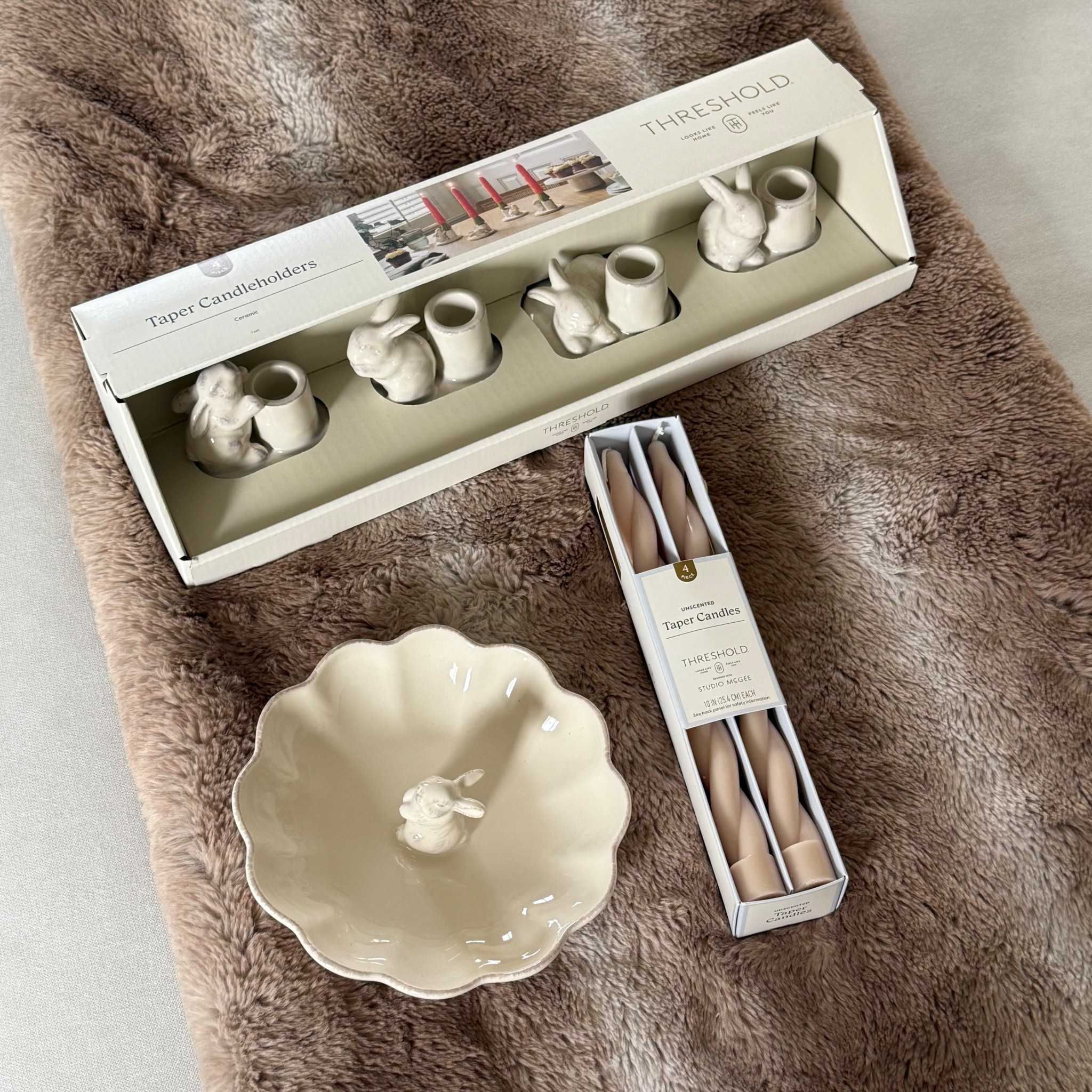 🌷 The Cutest Finds from Target 🎯 for a Minimal Easter Touch! 🌷

Comment “shop” for the links and elevate your Easter decor with these lovely pieces! 💕

I’m obsessed with these light pink candles with a beautiful twist design—they add the perfect touch of elegance! ✨ Plus, the candle holders with adorable bunnies are simply adorable. 🐰 And you won’t believe how gorgeous the candy jar is in person; it holds a generous amount of treats!


#LTKSeasonal #LTKHome #LTKFindsUnder50